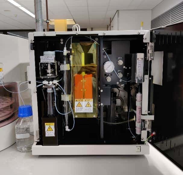 Shimadzu TOC-vwp analyzer, image 3