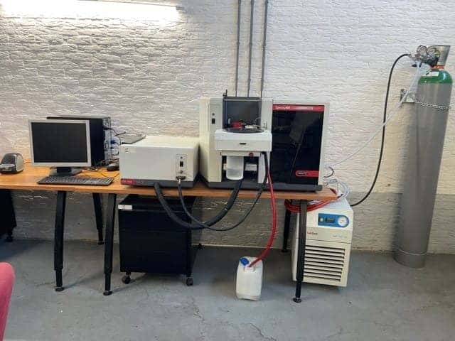Varian SpectrAA 220Z Atomic Absorption Spectrometer