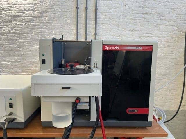 Varian SpectrAA 220Z Atomic Absorption Spectrometer, image 2
