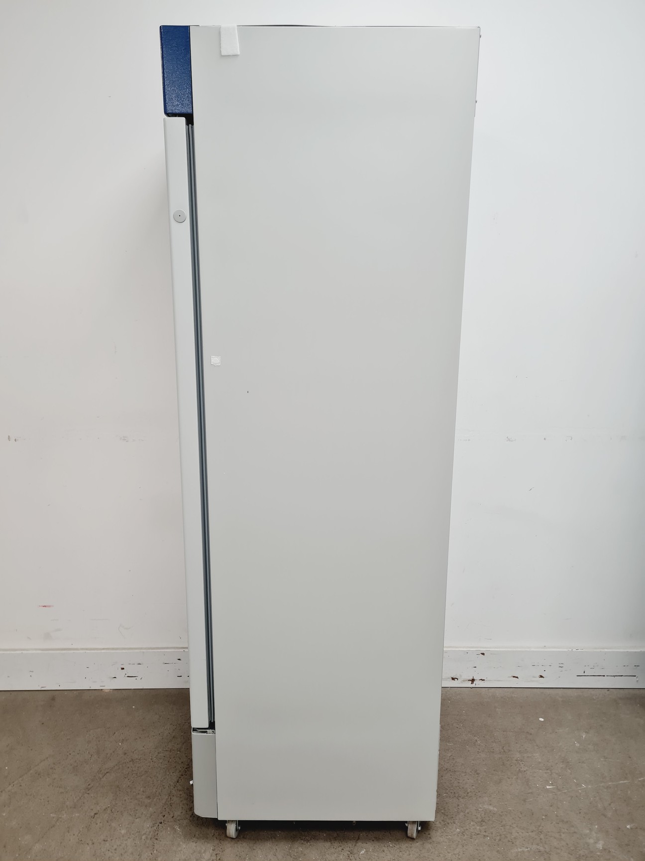 Haier Biomedical HLR-310SF Spark-Free Laboratory Refrigerator, image 3