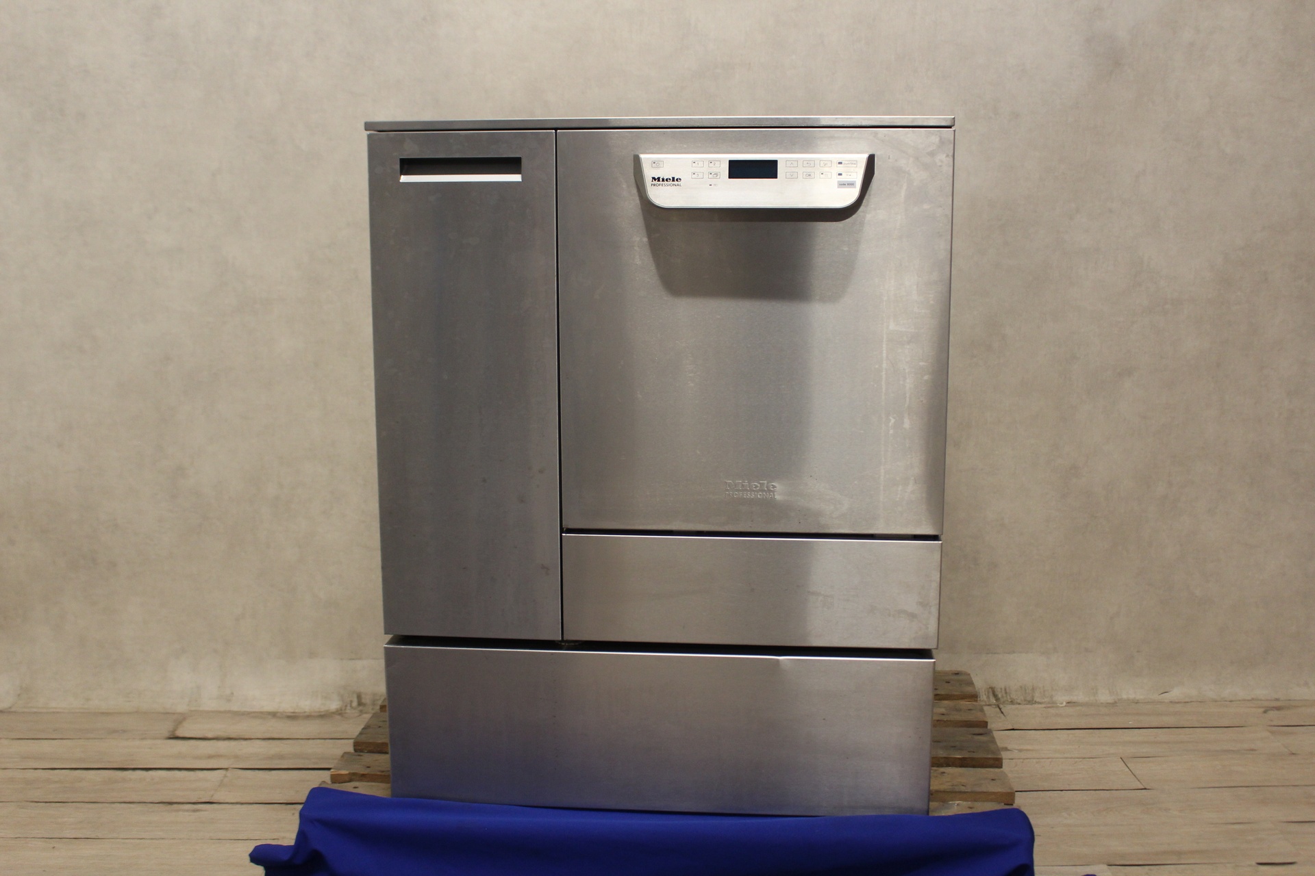 Miele PG 8583 CD Cleaning and Disinfection Machine