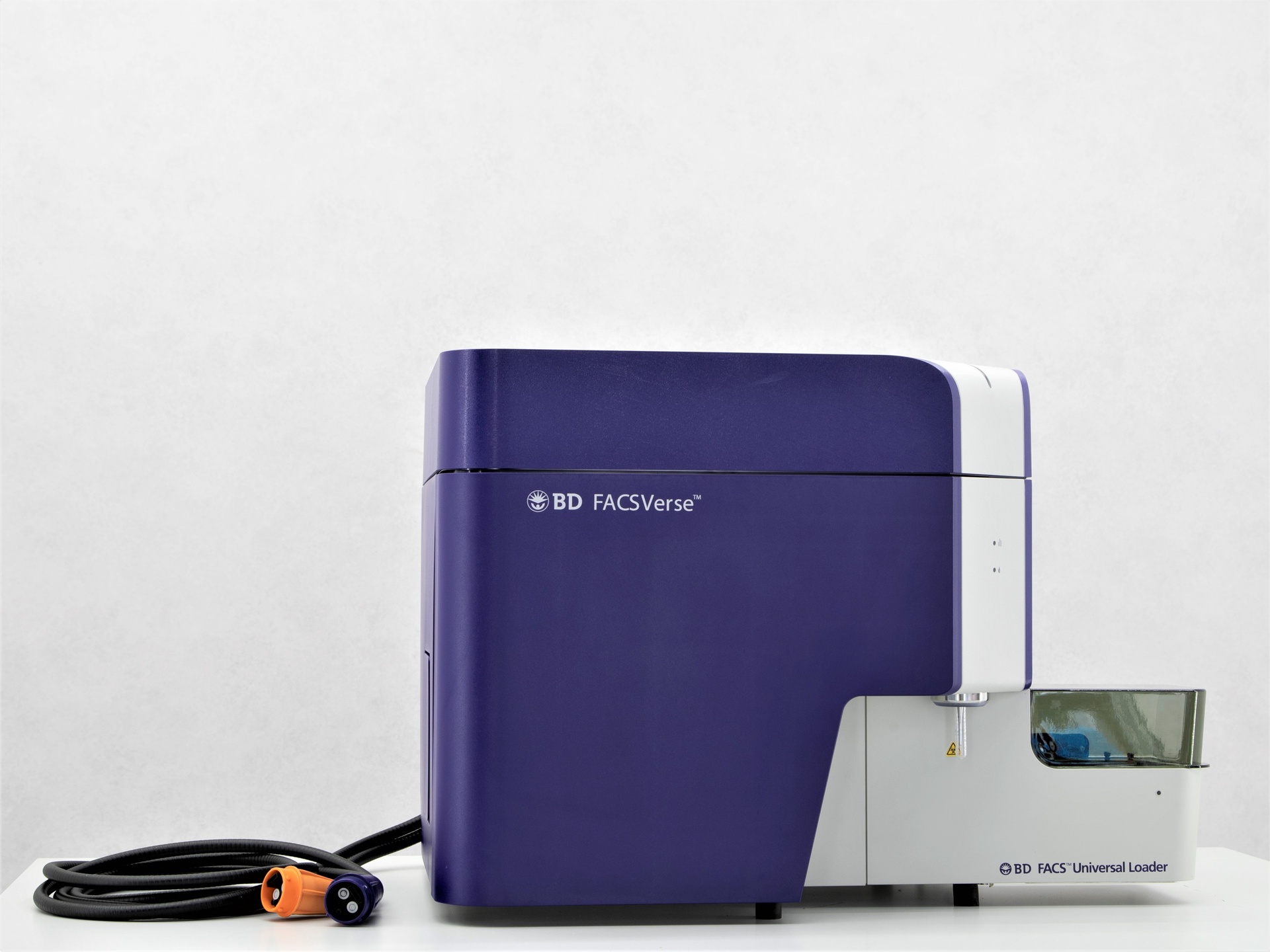 BD Becton Dickinson FacsVerse Flow Cytometer