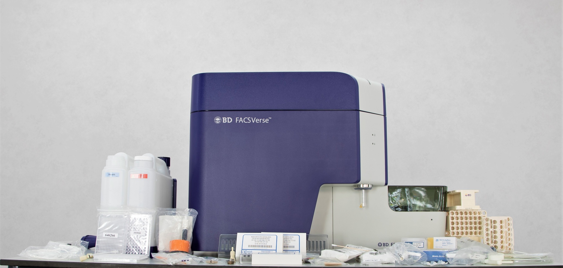 BD Becton Dickinson FacsVerse Flow Cytometer, image 4
