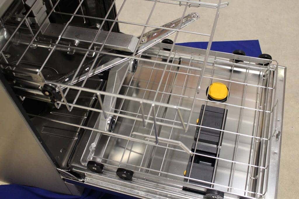 Miele PG 8504 Laboratory Dishwasher, image 3