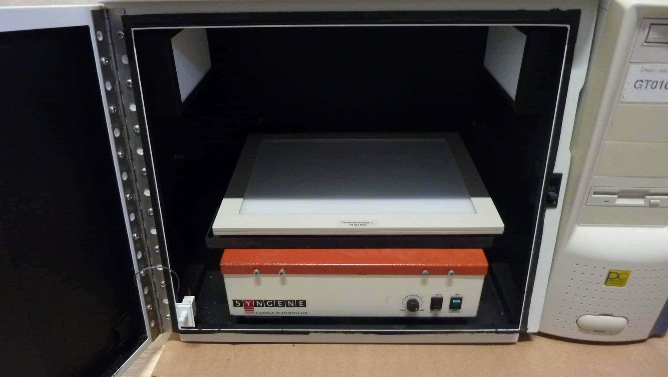 Alpha Innotech FluorChem 8900 Gel Doc System, image 2