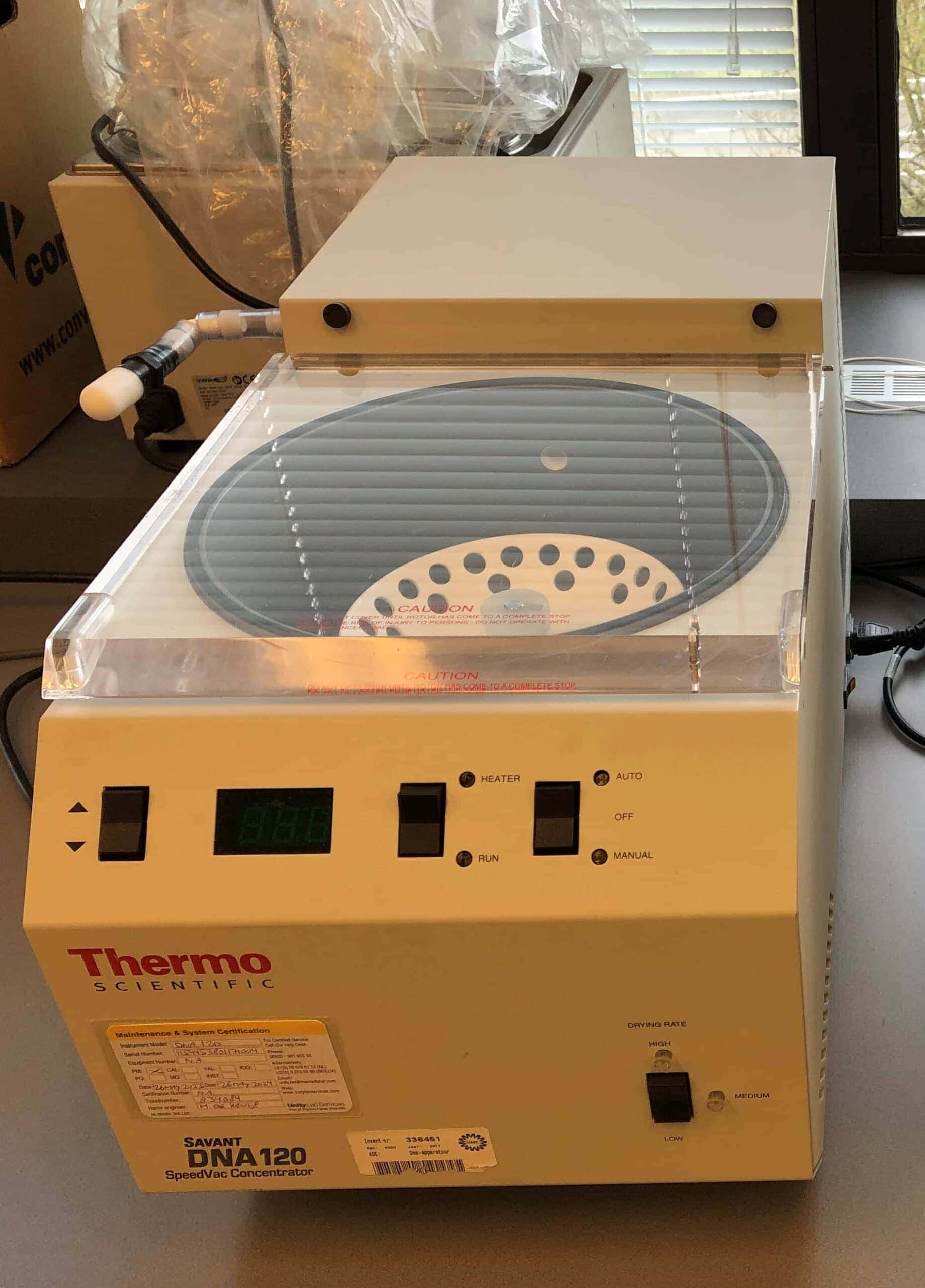 Thermo Scientific Savant DNA 120 SpeedVac Concentrator