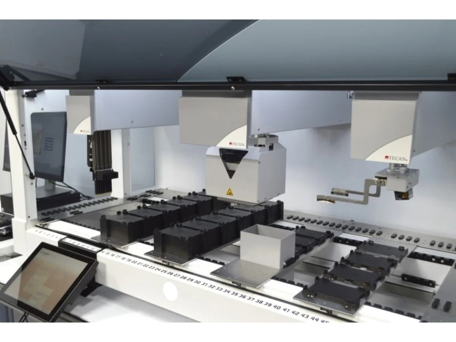 Tecan Fluent 780 Liquid Handler (MCA 384 Head with 96 Adapter), image 6