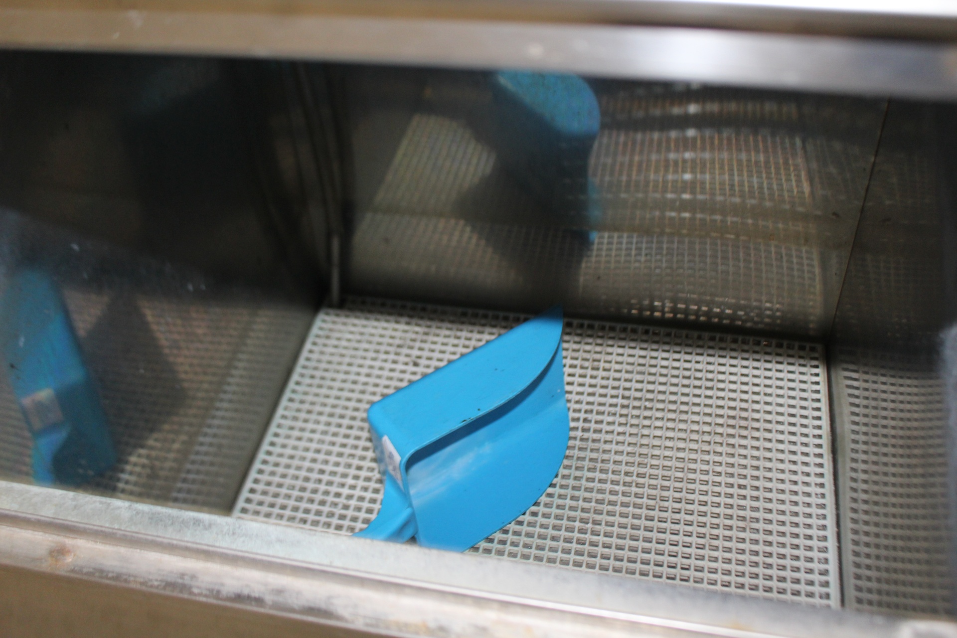 Ziegra ZBE 70-100 Ice Chip Machine, image 2
