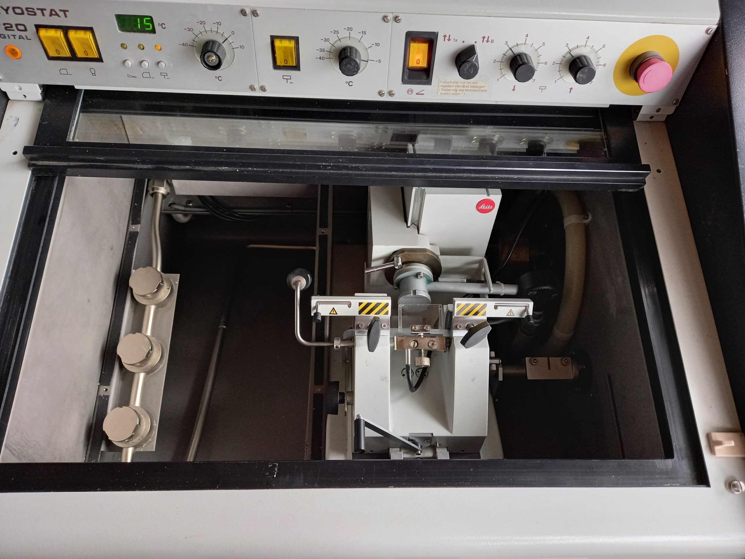 Leitz 1720 Freezing Microtome Cryostat, image 3