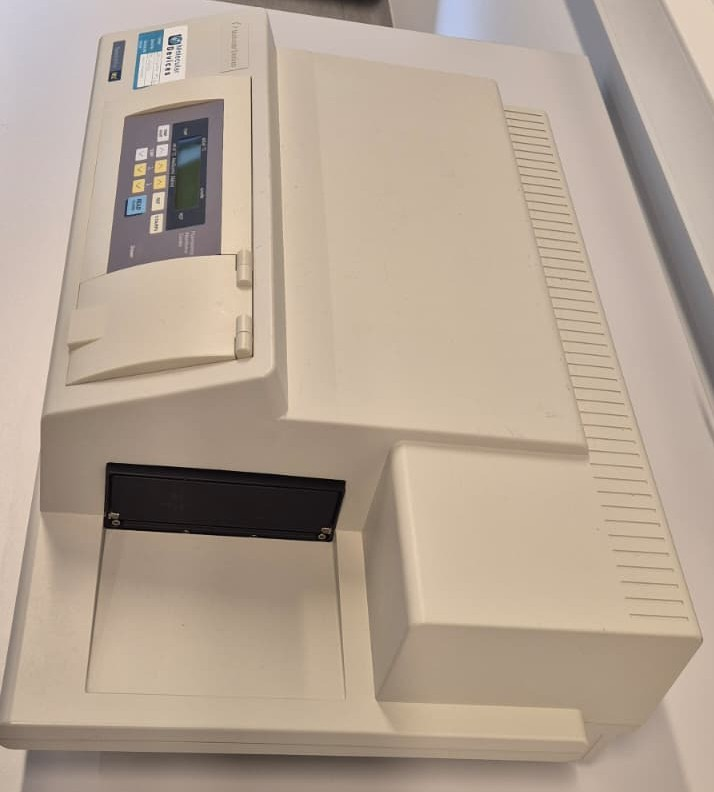Molecular Devices SpectraMax M2e Microplate Reader, image 4