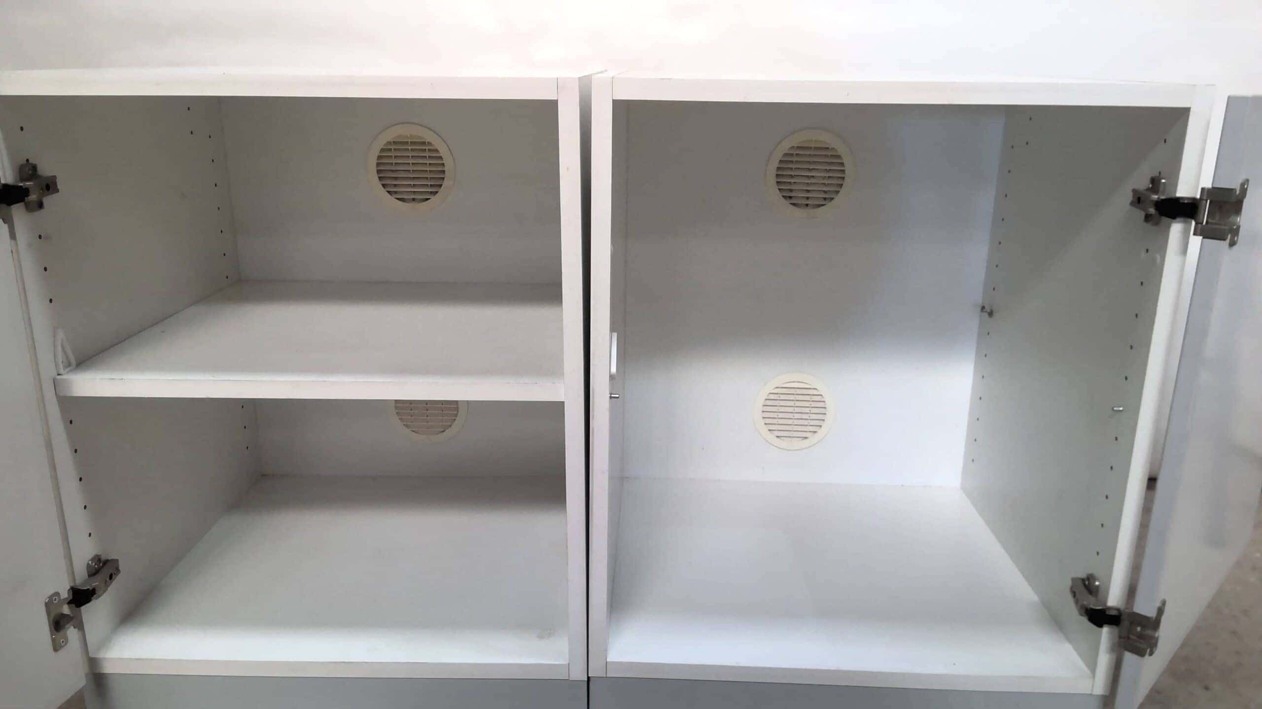 Vinitex Plinth Cabinet for Fume cupboard with Wheels behind 550x520x810, image 2