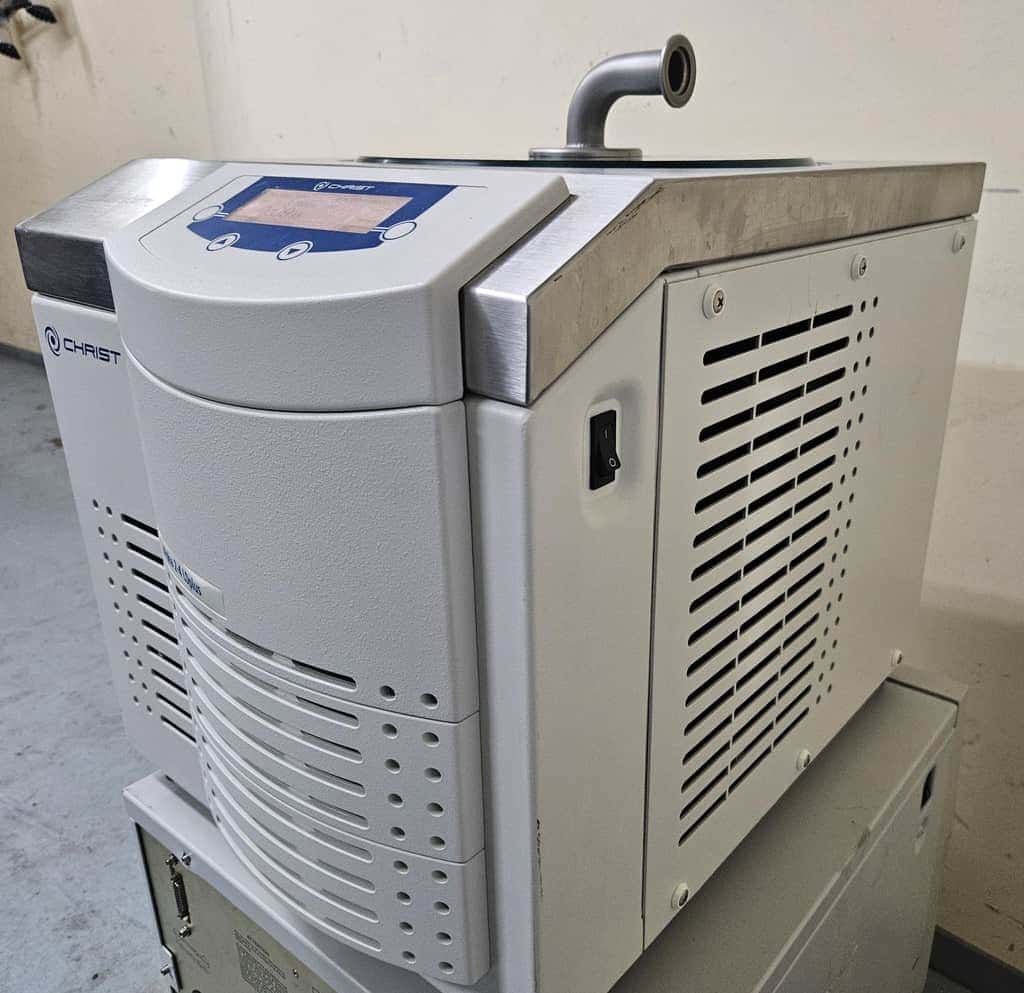Martin Christ Alpha 2-4 LDplus Freeze Dryer, image 4