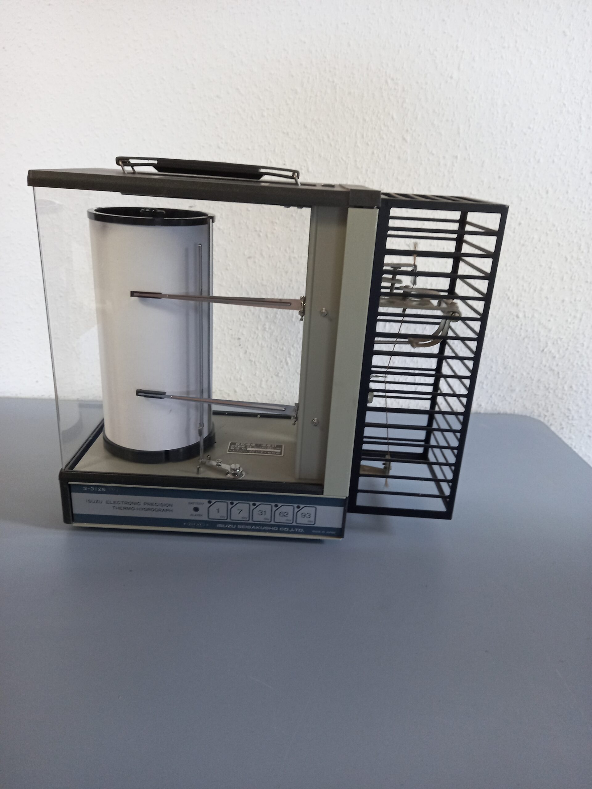 Isuzu 3-3126 Thermo-Hygrograph