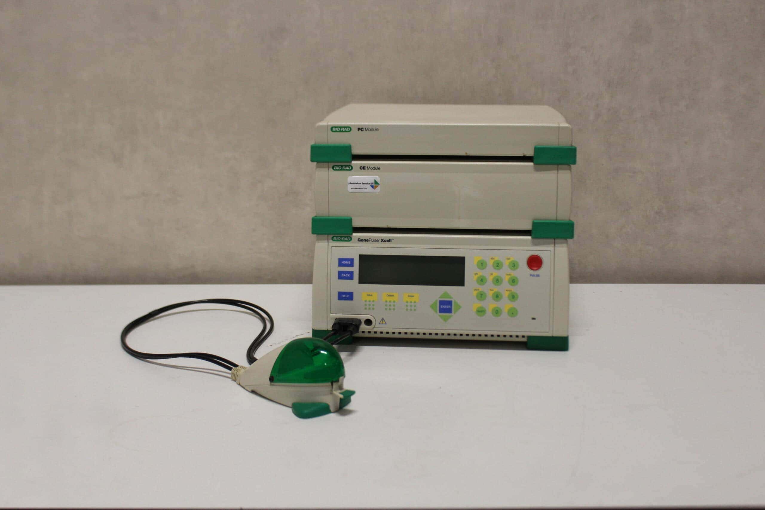 Bio-Rad Gene Pulser Xcell Electroporation System