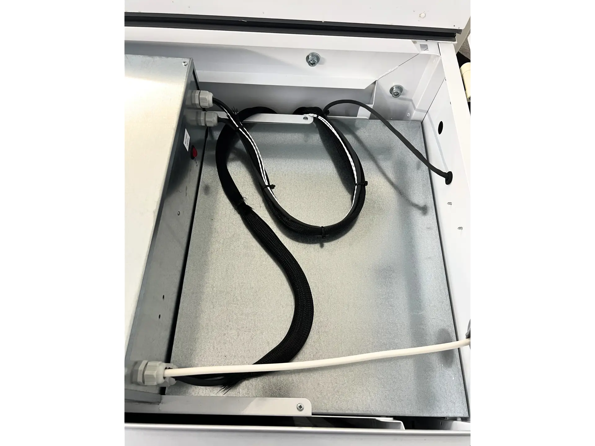 Infrico CLF50086 ULT Chest Freezer, image 7