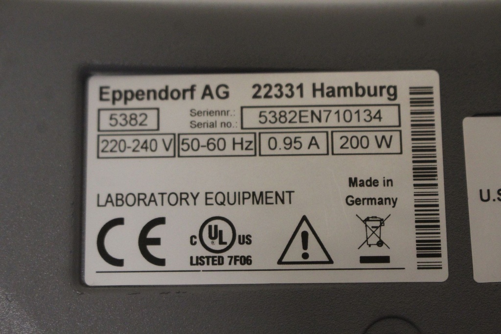 Eppendorf ThermoMixer C Shaking Heating Block, image 2