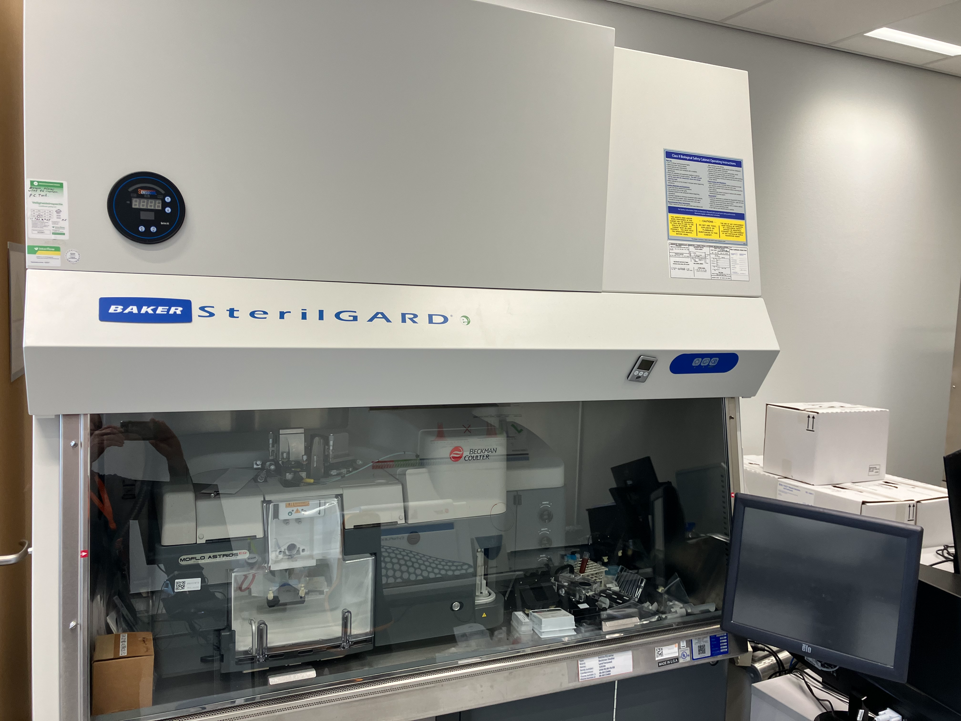 Beckman Coulter MoFlo Astrios EQ High-Speed Cell Sorter, image 3