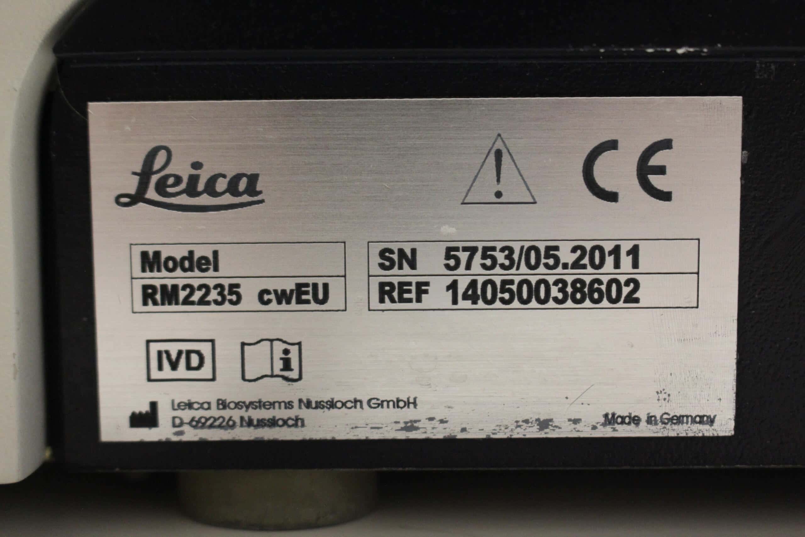 Leica RM2235 Microtome, image 2