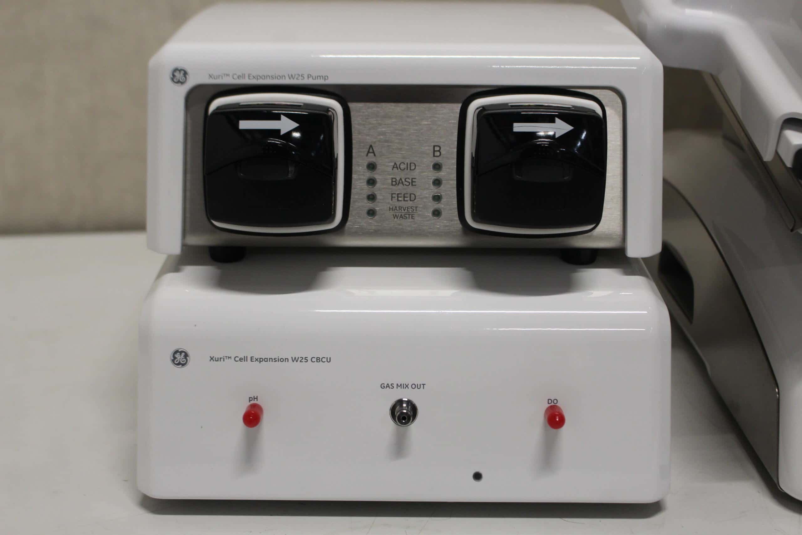 Cytiva Xuri W25 Cell Expansion System, image 3