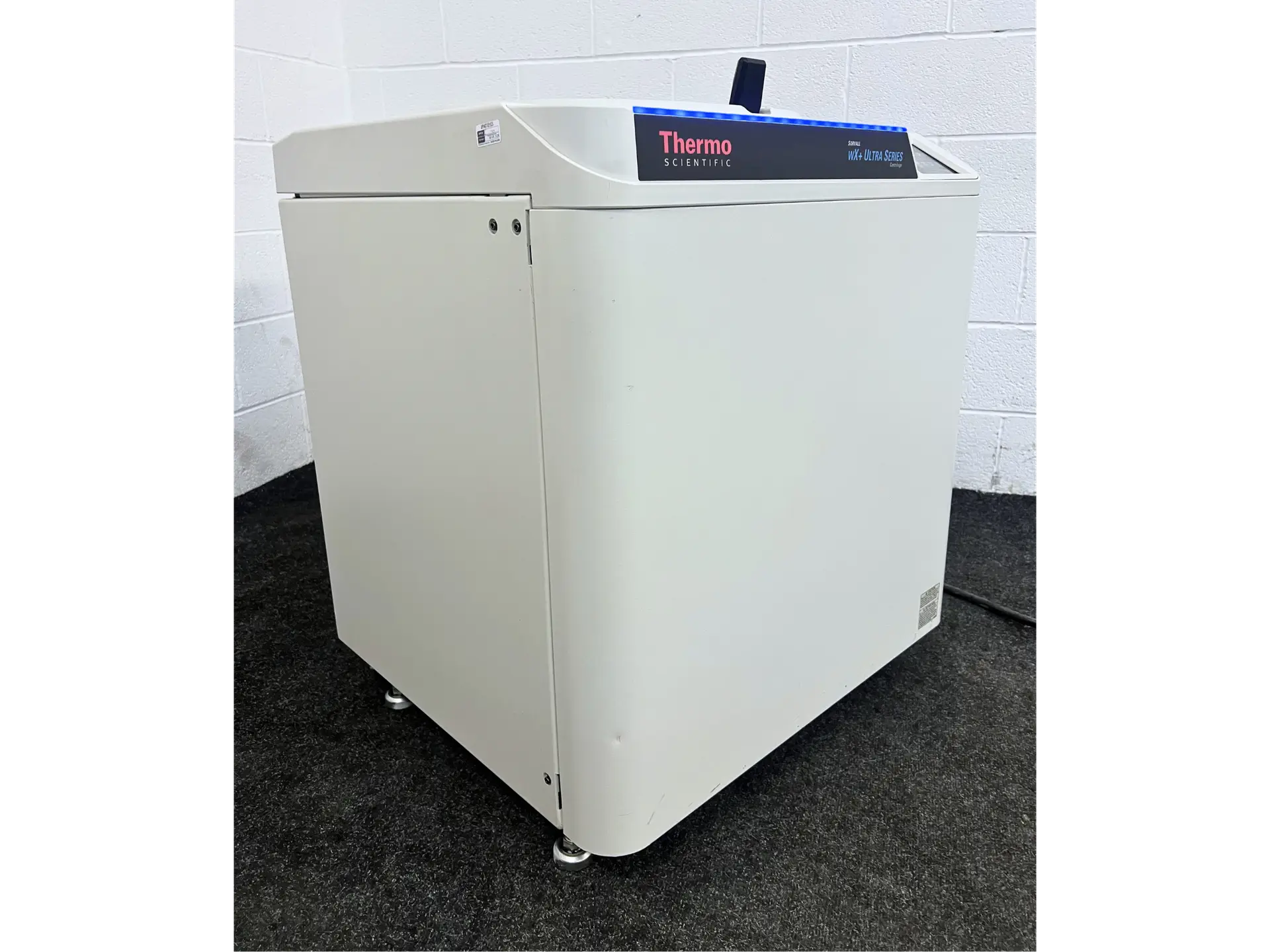Thermo Scientific Sorvall WX80+ Ultra Series Centrifuge, image 2