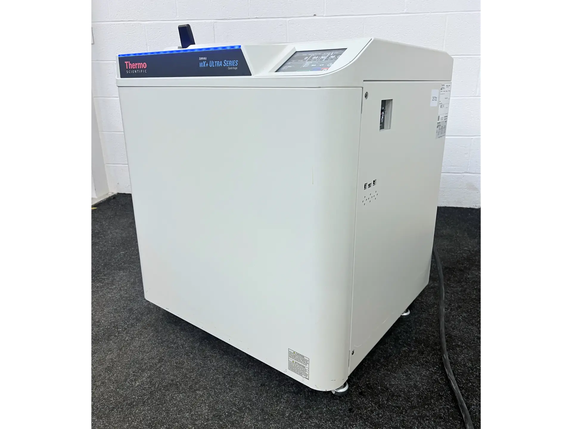 Thermo Scientific Sorvall WX80+ Ultra Series Centrifuge, image 3