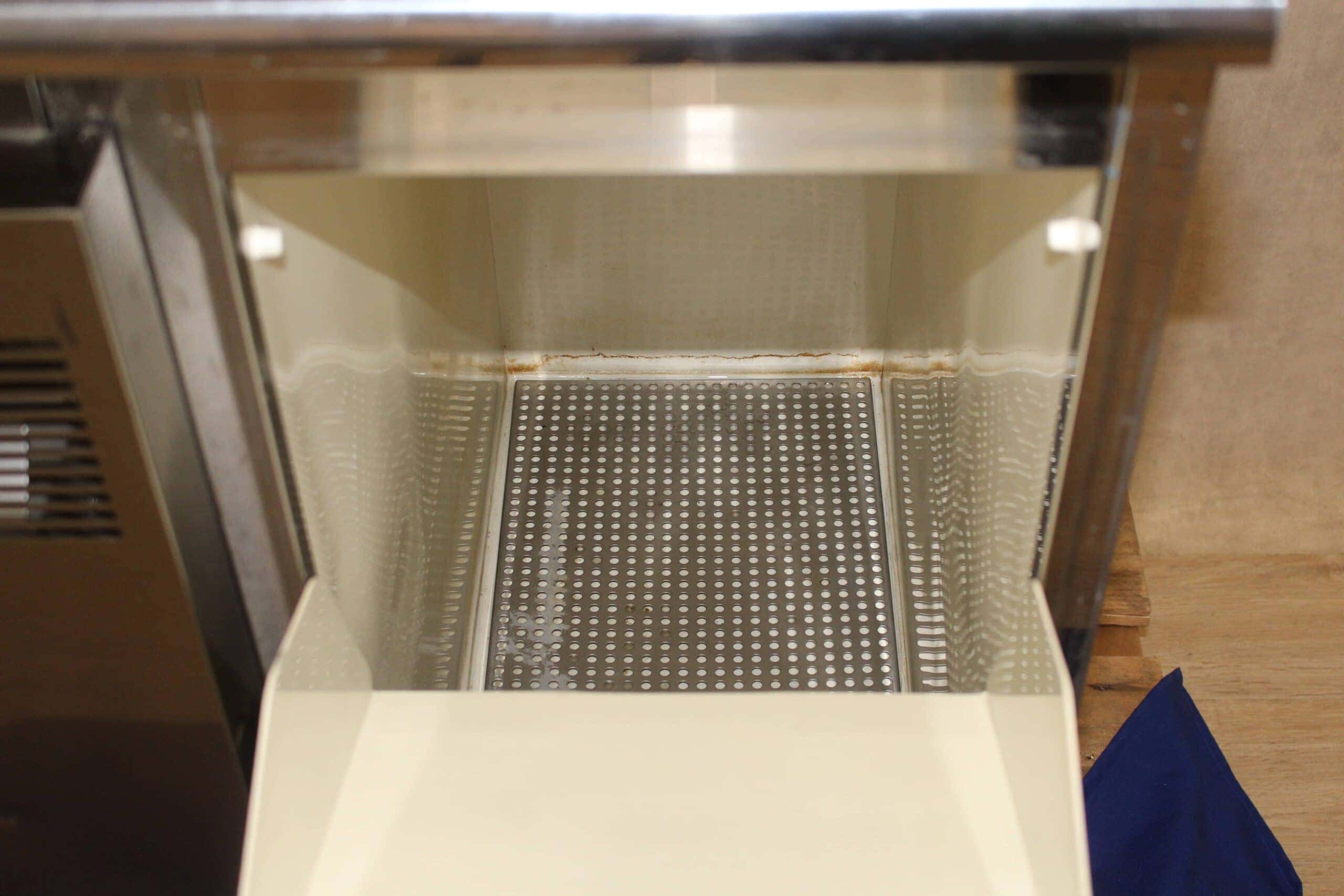 Hoshizaki FM-120DE Ice Flake Machine, image 2