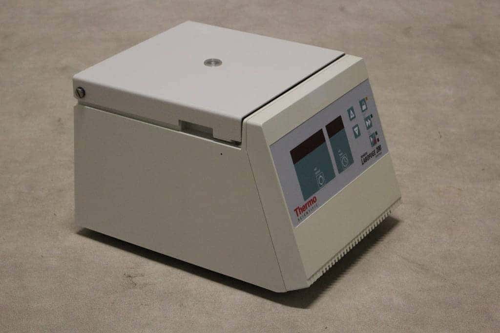 Heraeus Labofuge 200 Centrifuge, image 3