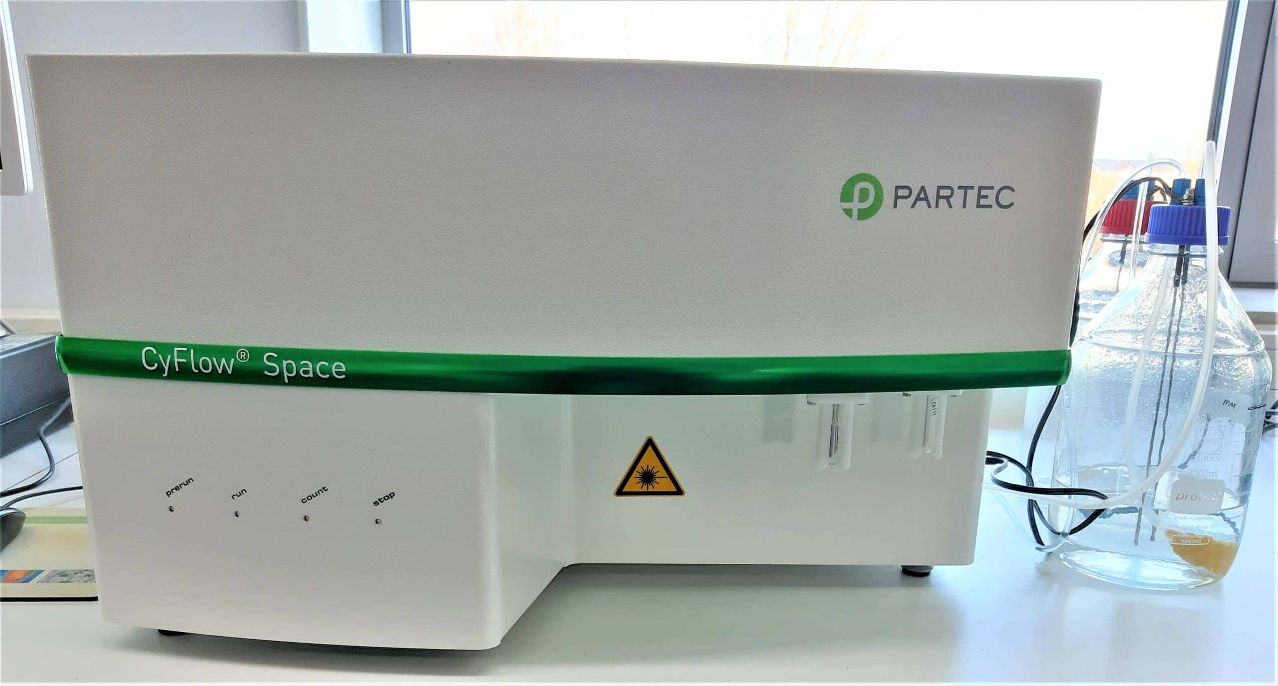 Partec CyFlow Space FACS Flow Cytometer, image 2