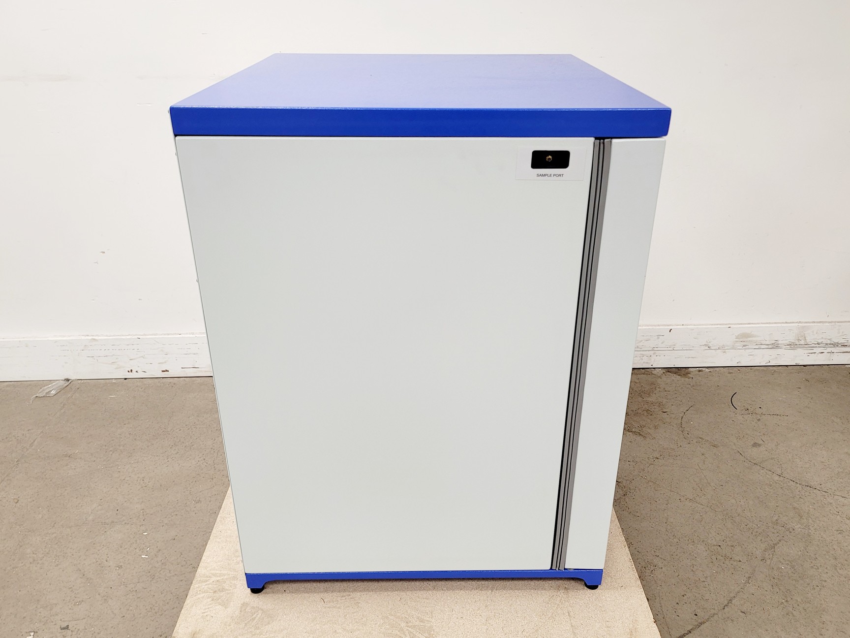 GS Biotech 170 L CO2 Incubator, image 3