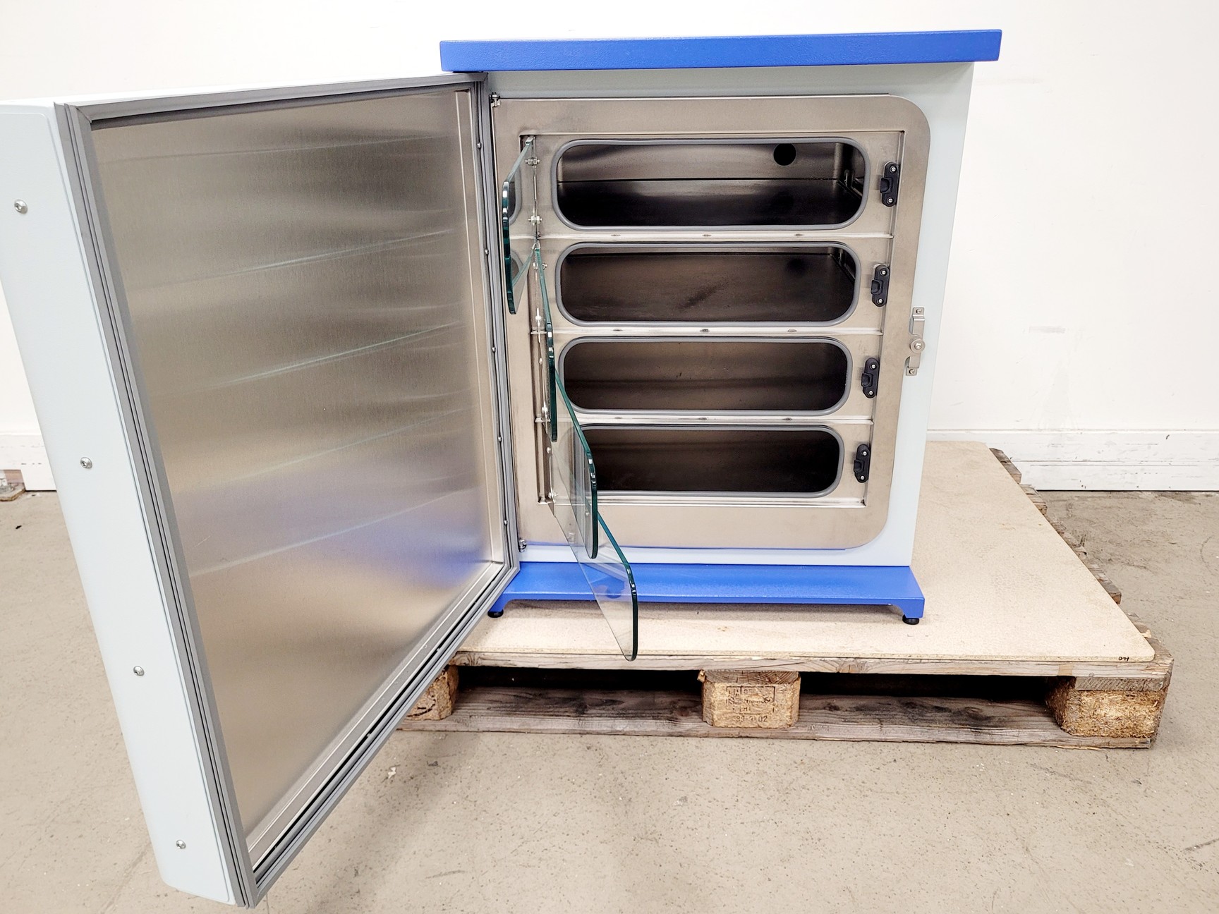 GS Biotech 170 L CO2 Incubator, image 5