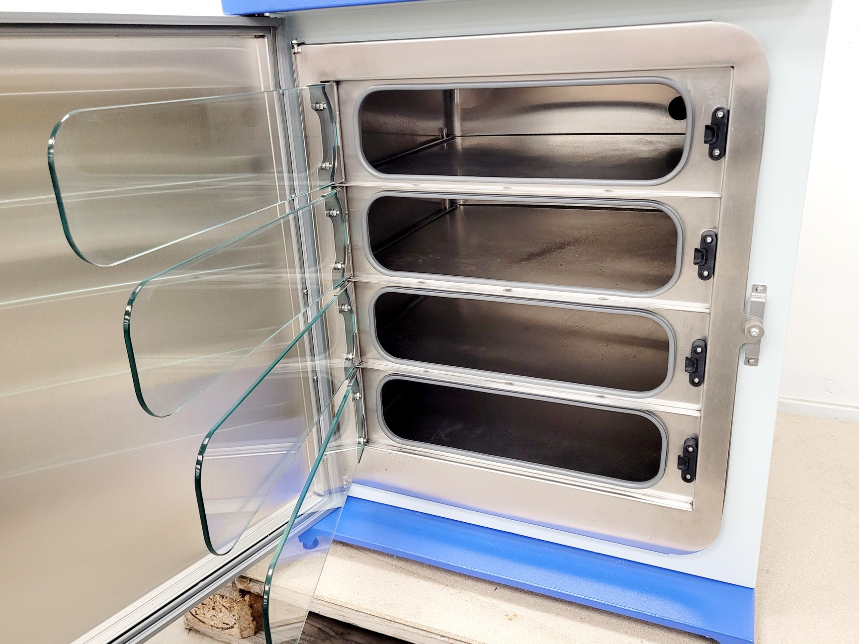 GS Biotech 170 L CO2 Incubator, image 7