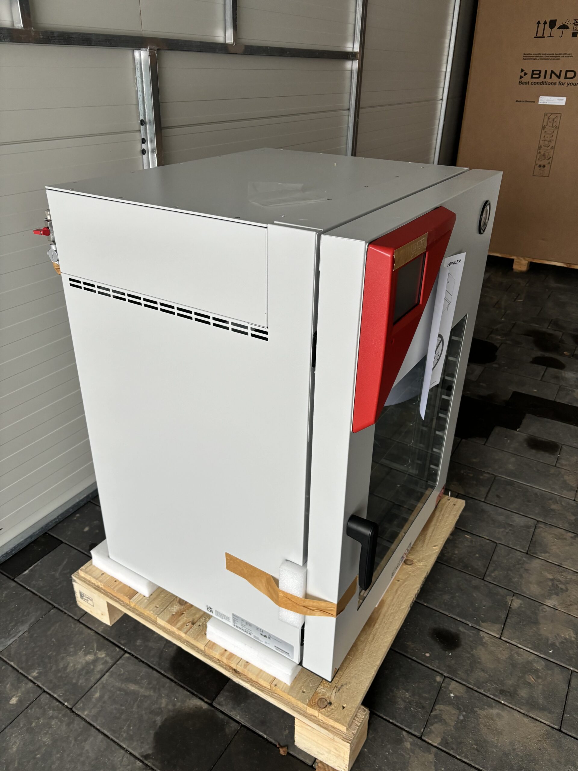 Binder VDL 115 Vacuum Drying Oven (ATEX), image 2