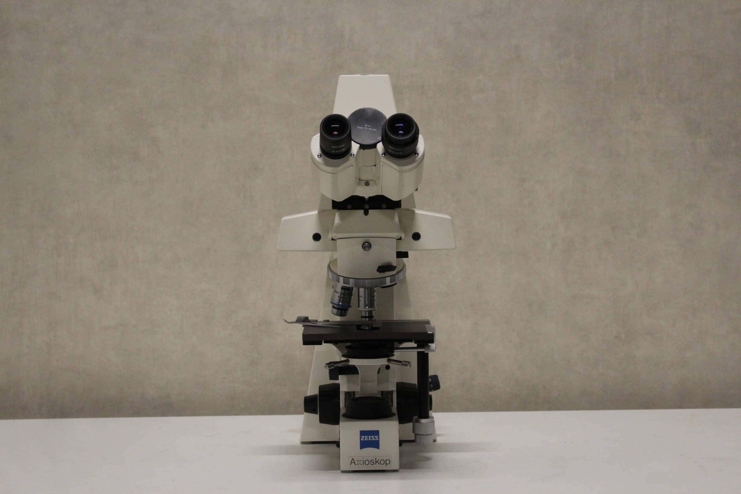 Zeiss Axioskop 20 Trinocular Fluorescence Microscope