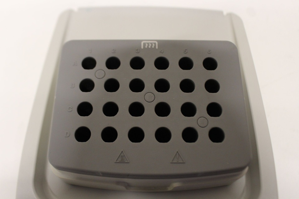 Eppendorf Thermomixer Comfort Shaking Heating Block, image 2