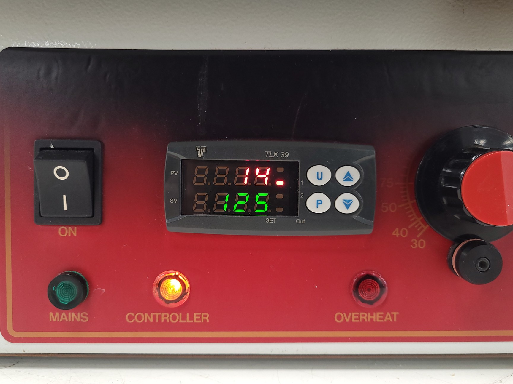 Genlab MINO/40/F/DIG Laboratory Oven, image 9