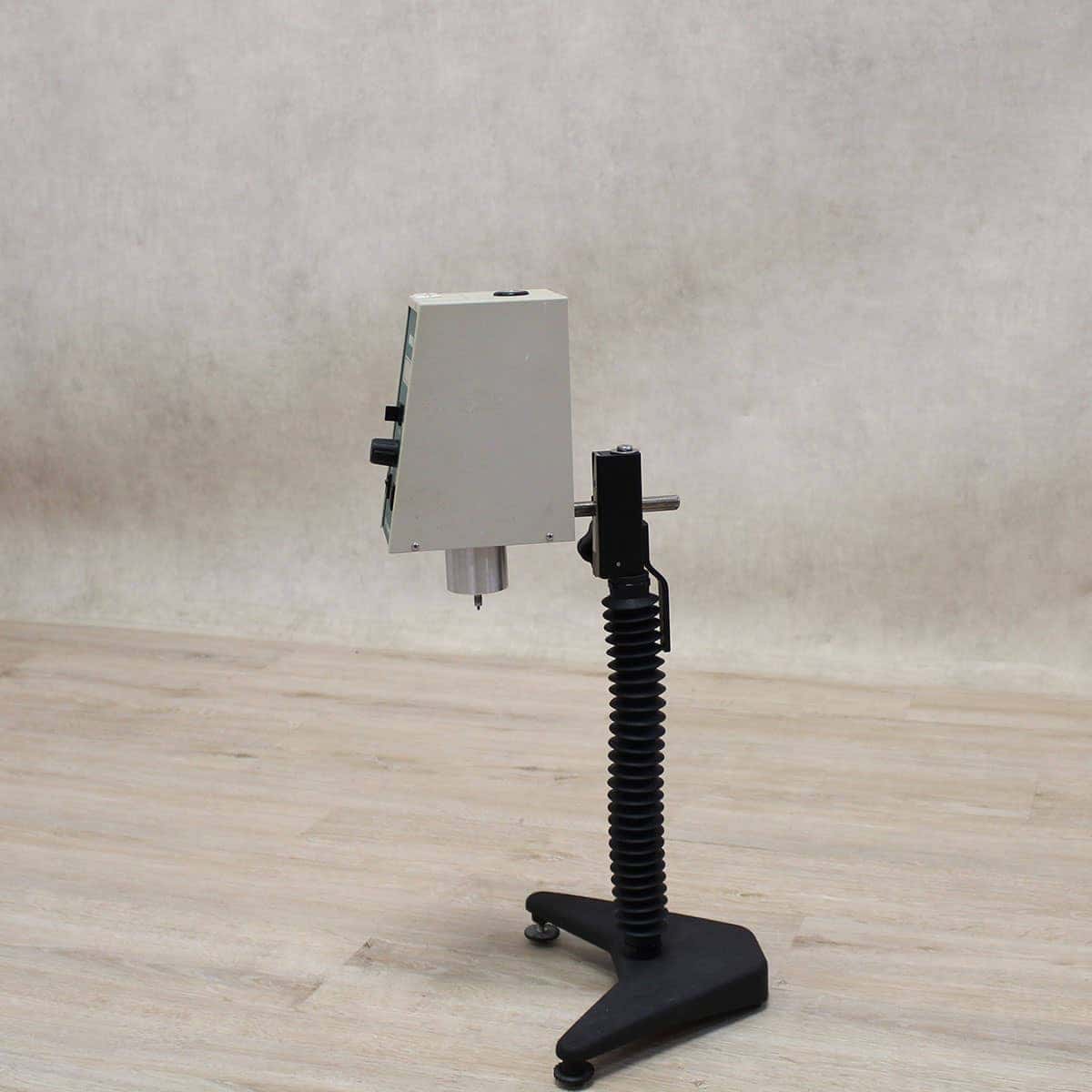 Brookfield DV-E model LVDVE Viscometer, image 2