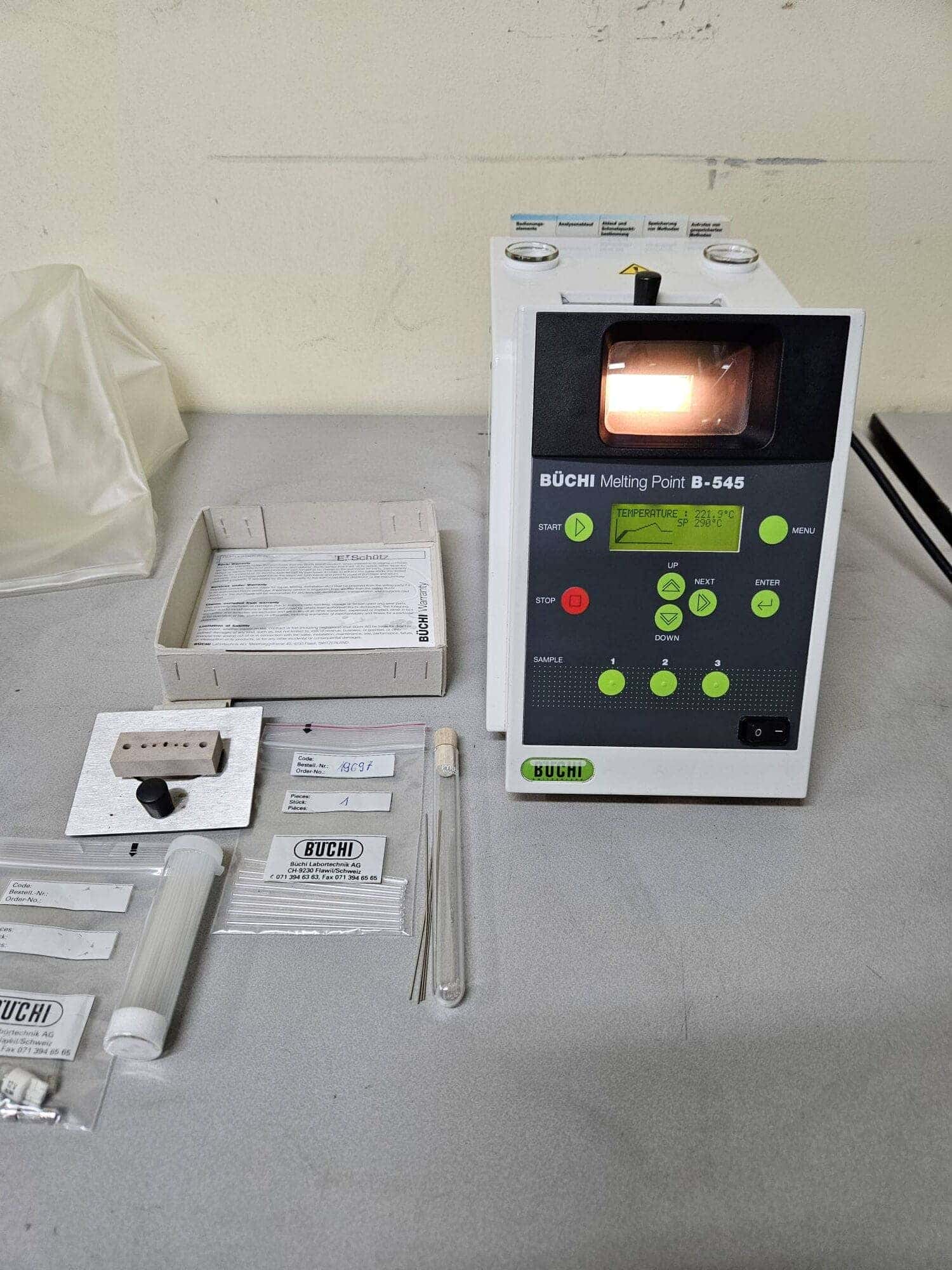 Büchi B-545 Melting Point Analyzer, image 2