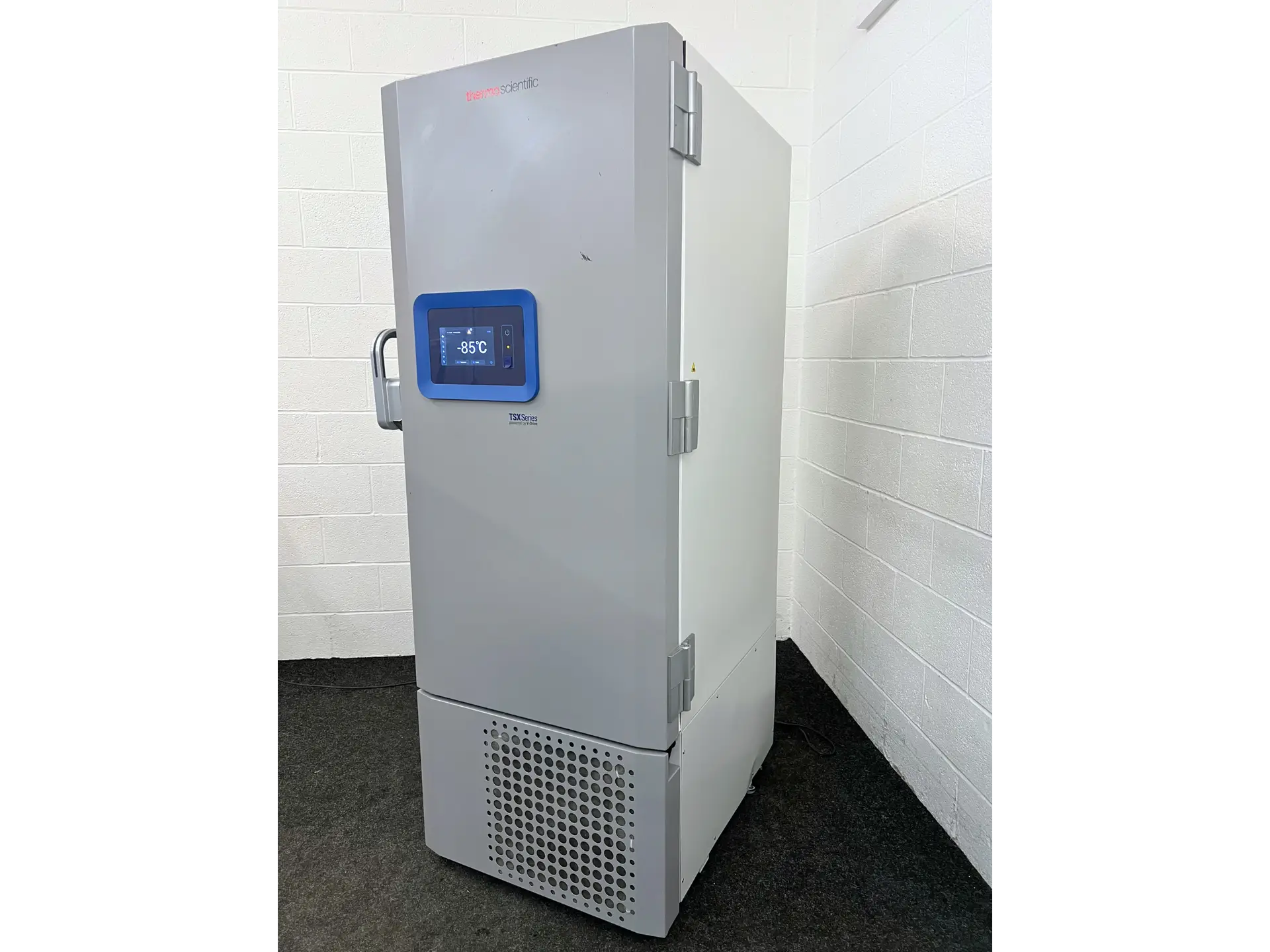 Thermo Scientific TSX40086V ULT Freezer, image 3