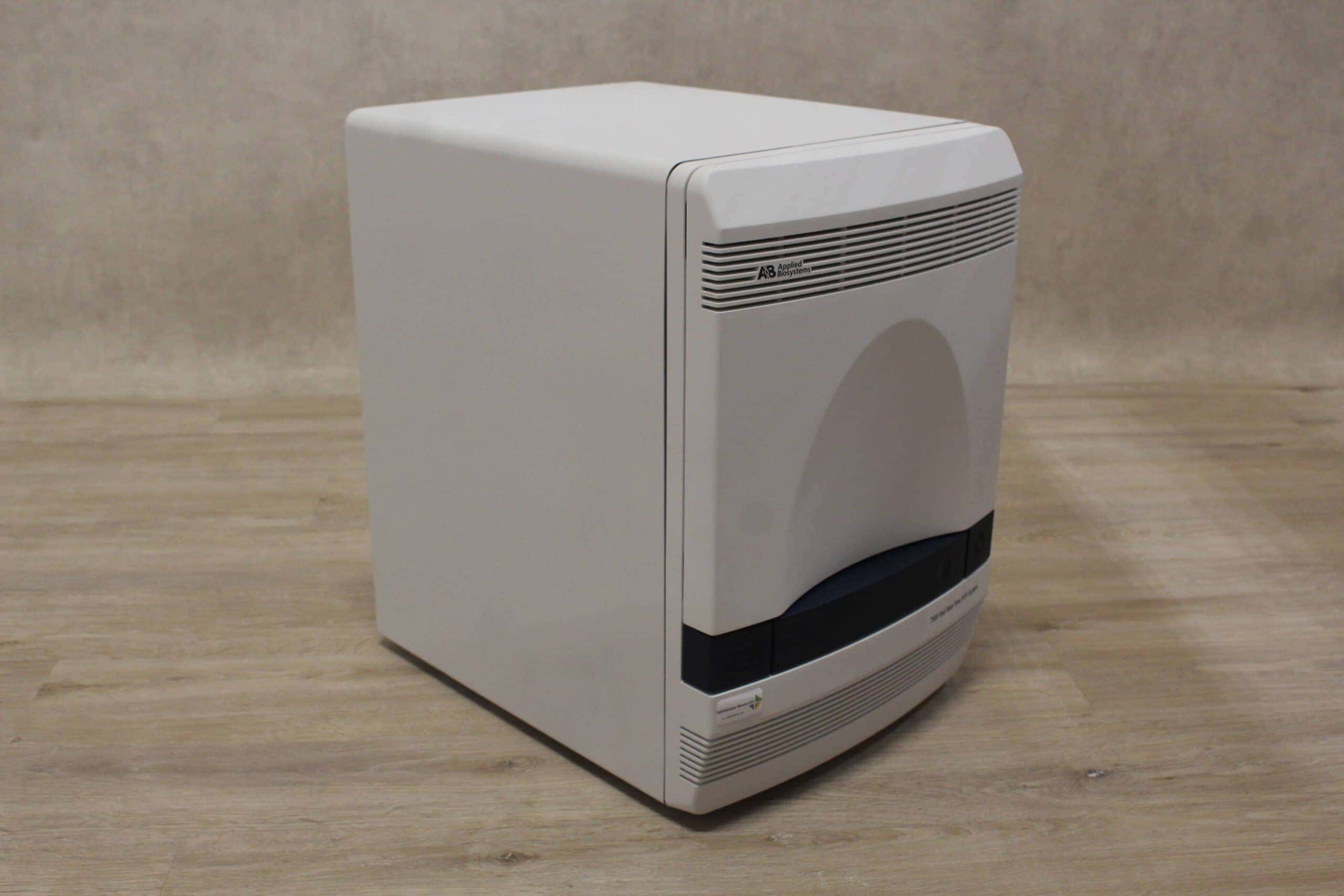 Applied Biosystems 7500 Fast Real-Time PCR System, image 3