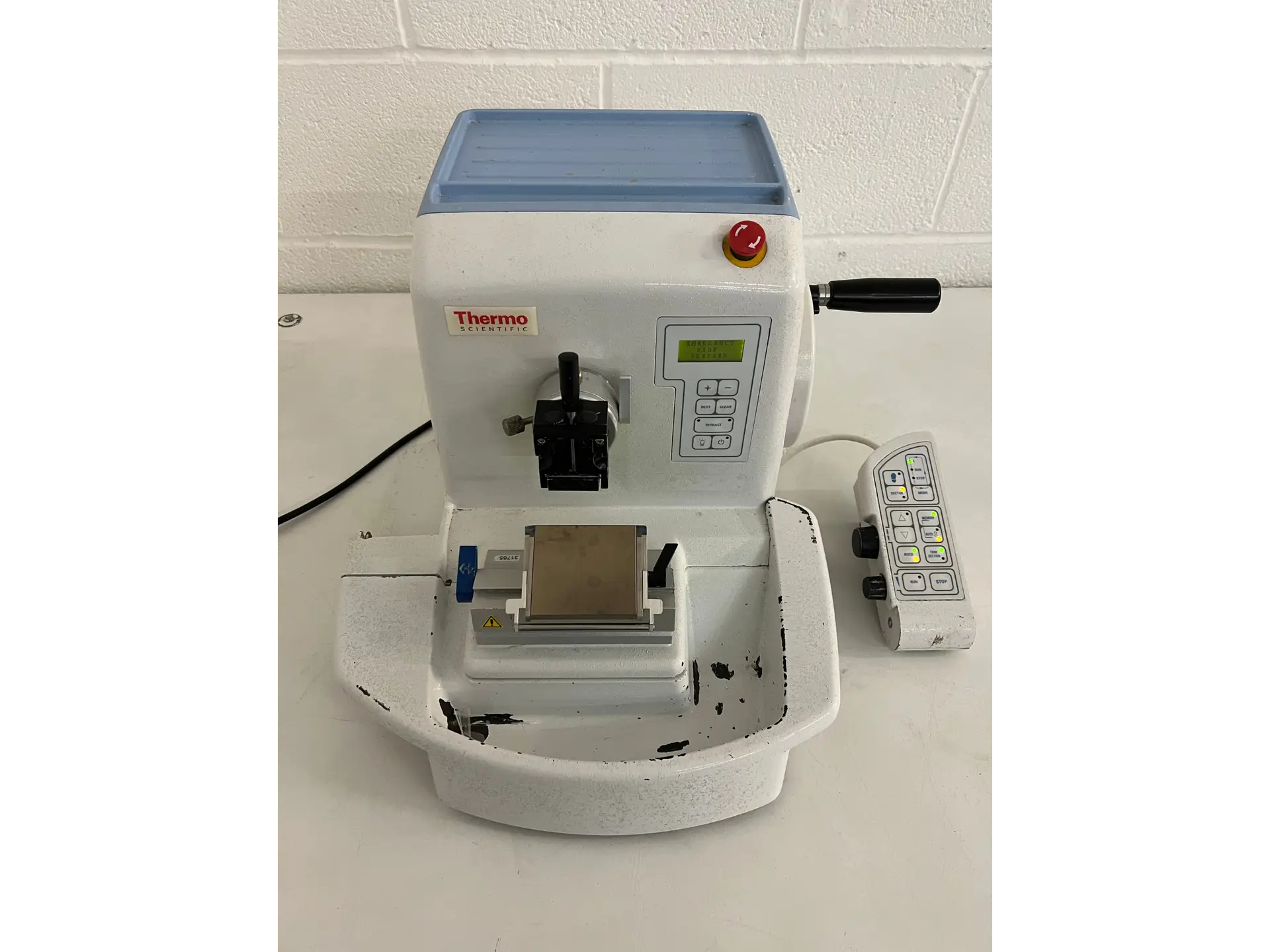 Thermo Scientific Shandon Finesse ME+ Microtome, image 2