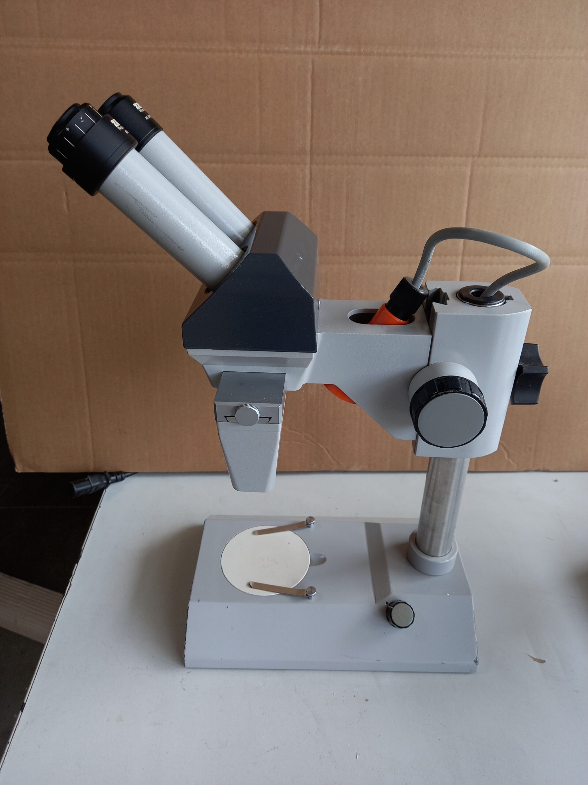 Zeiss Stereo Microscope, image 3