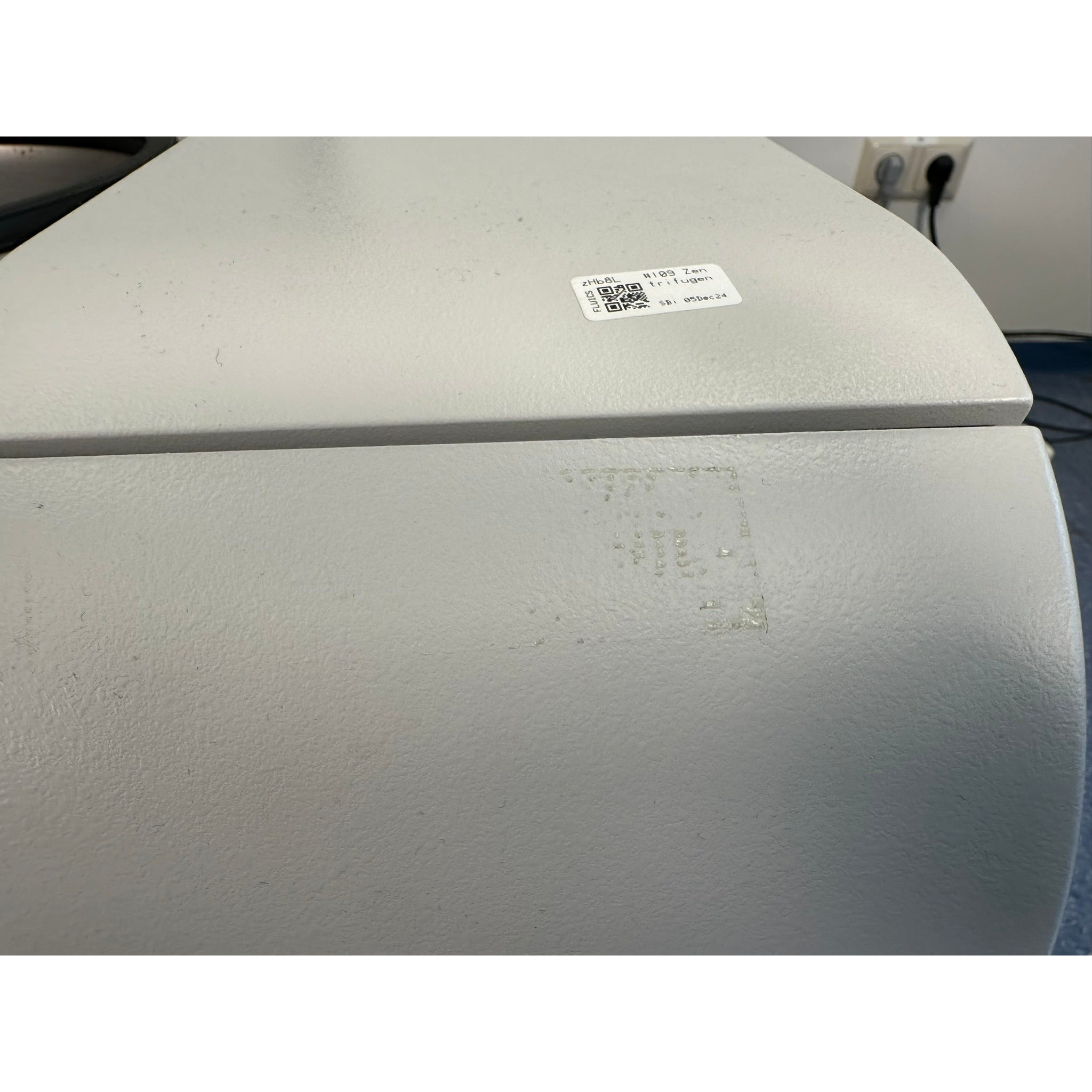 Fisherbrand GT2R Expert Refrigerated Centrifuge, image 9