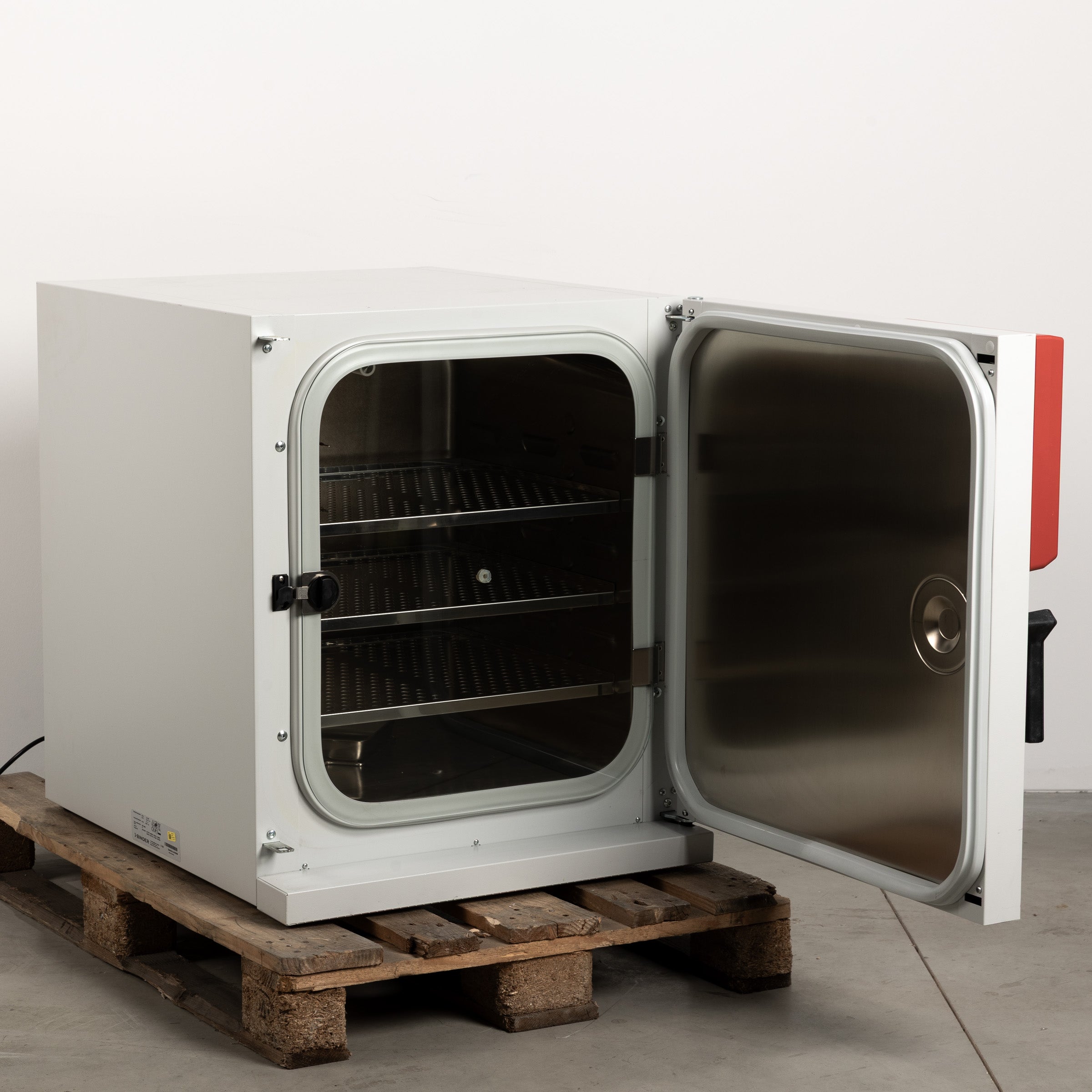 Binder C 150 CO2 Incubator (150 L), image 3