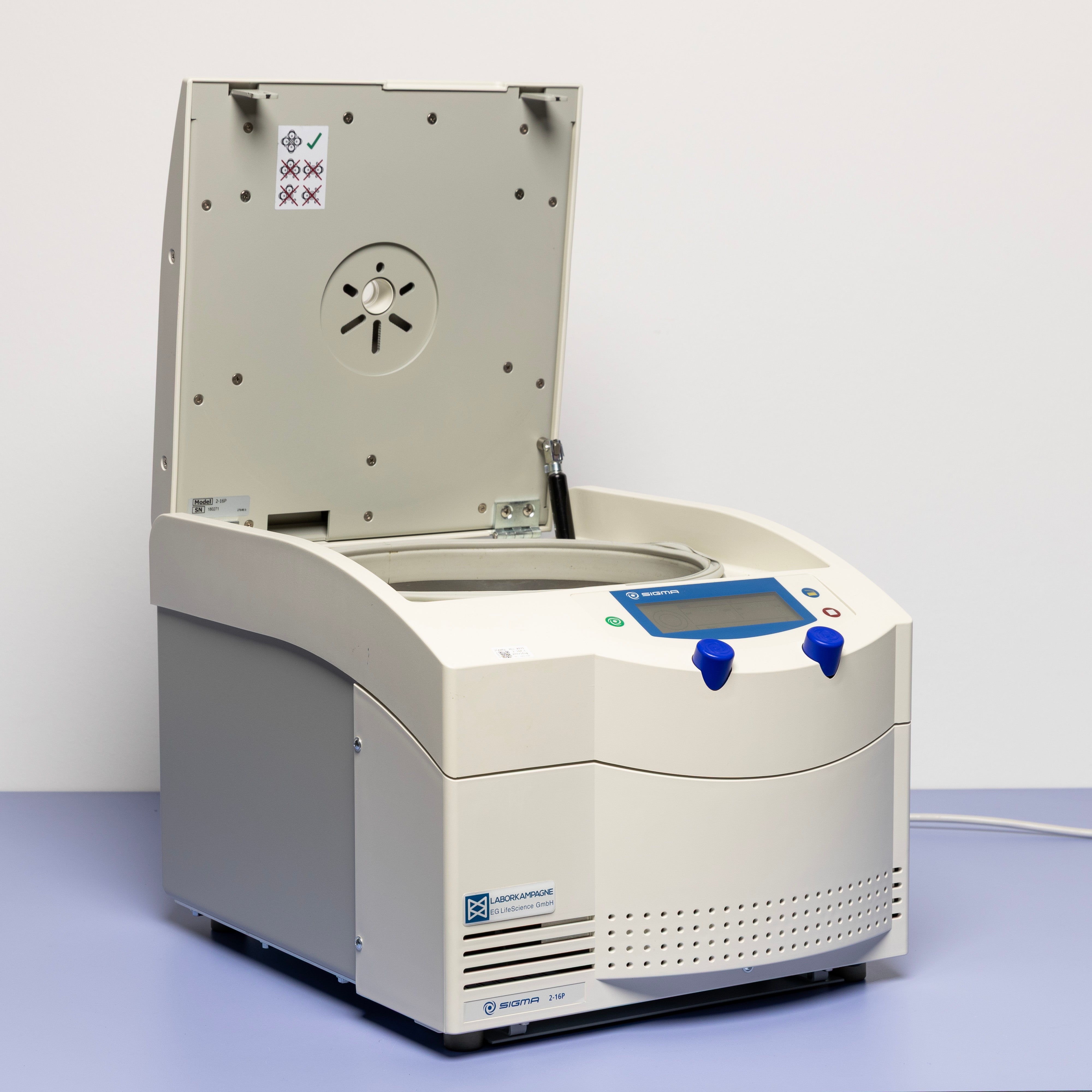 Sigma 2-16P Benchtop Centrifuge with Rotors, image 2