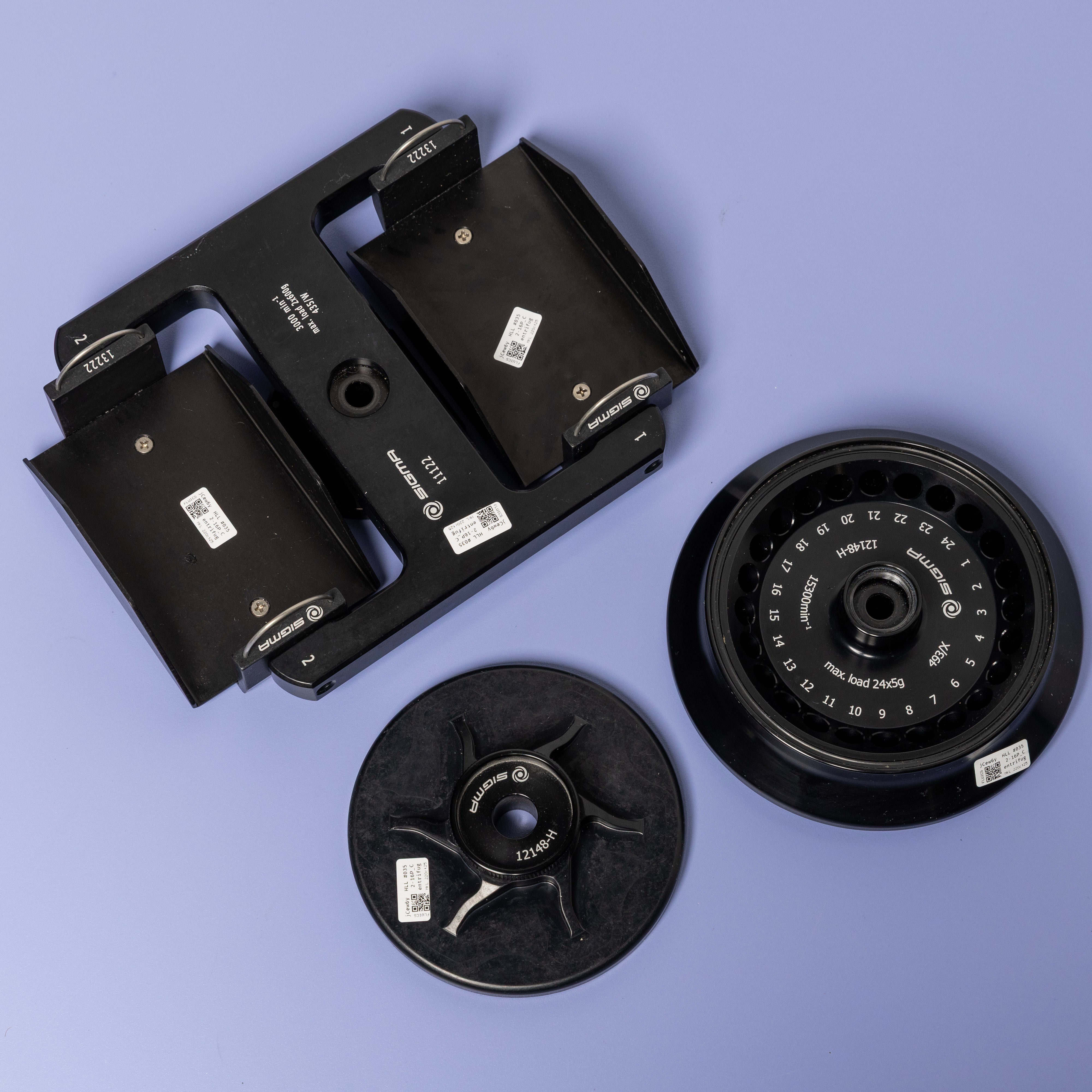 Sigma 2-16P Benchtop Centrifuge with Rotors, image 4