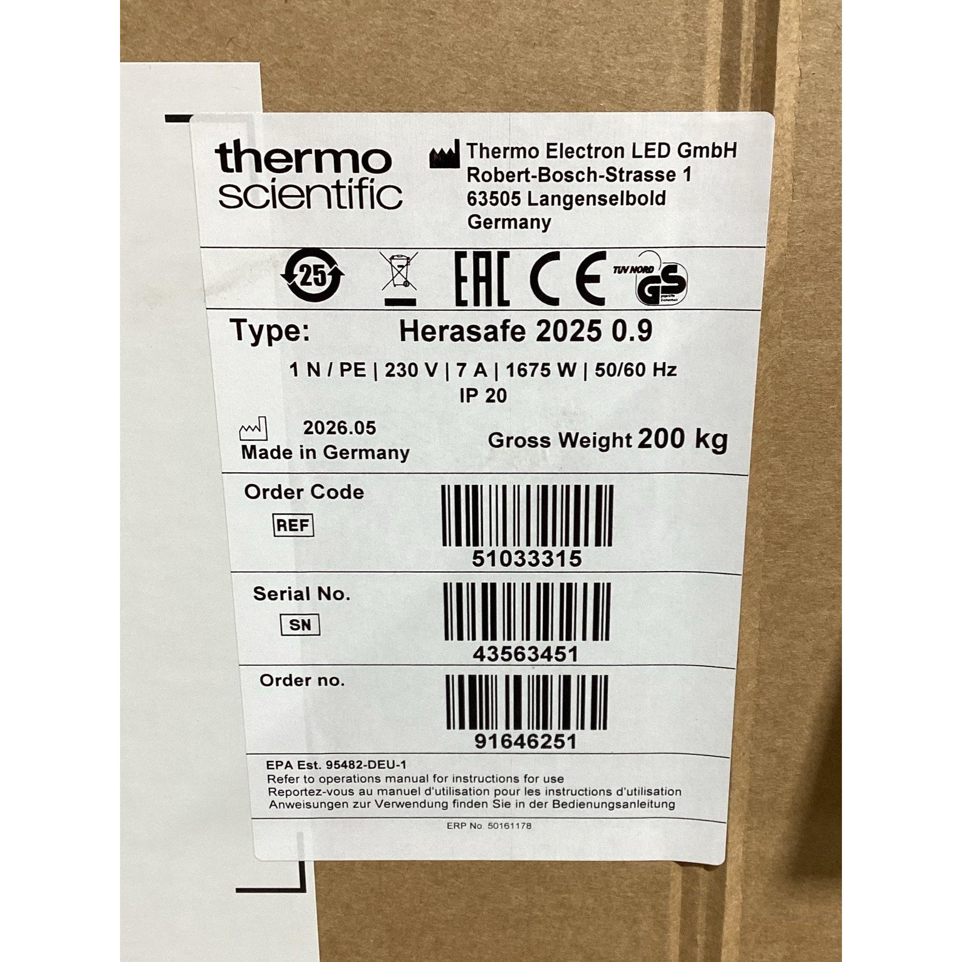 Thermo Scientific Herasafe 2025 Safety Cabinet 0.9 m with UV Cross Beam, image 2