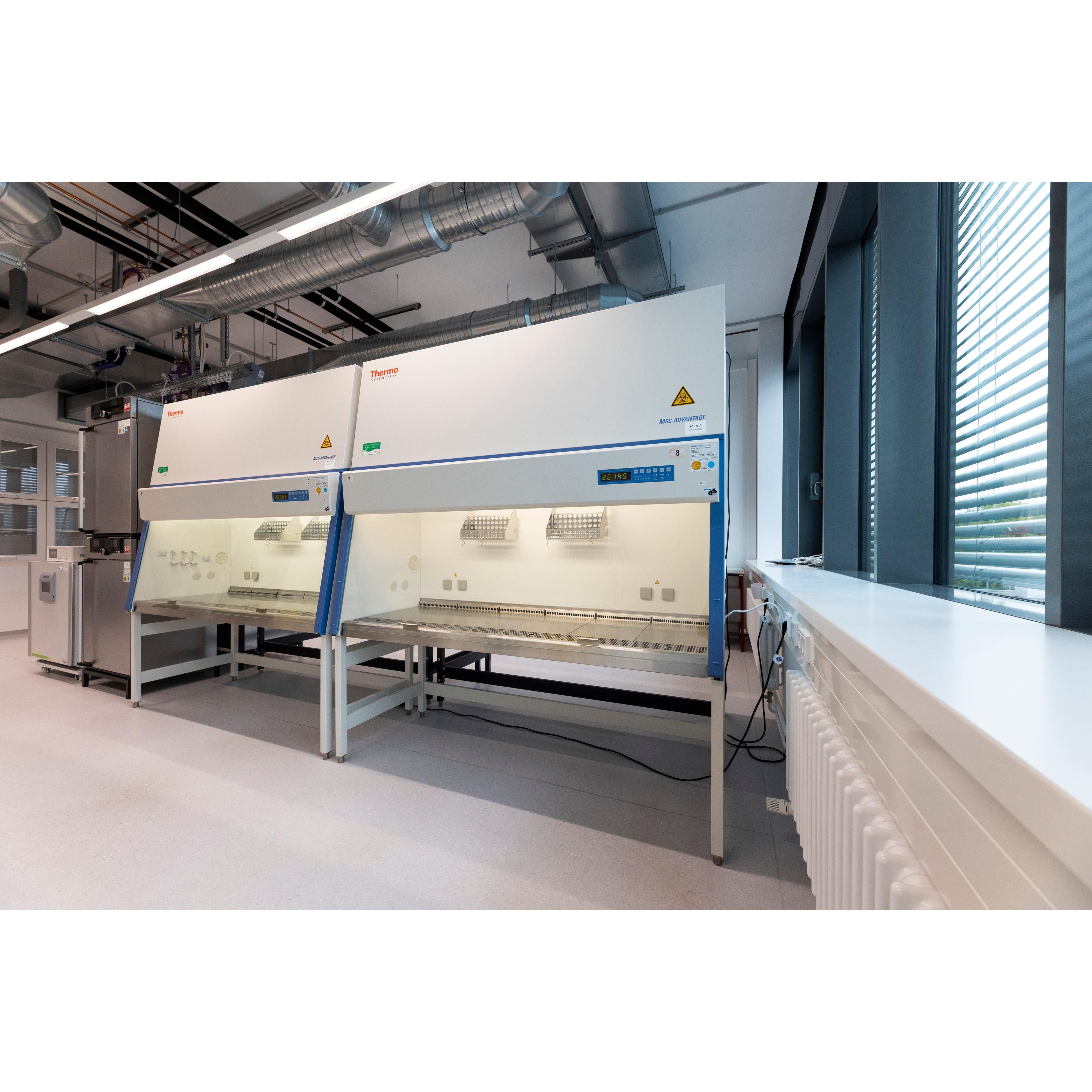 Thermo Scientific MSC-Advantage 1.8 Class II Biosafety Cabinet, image 7