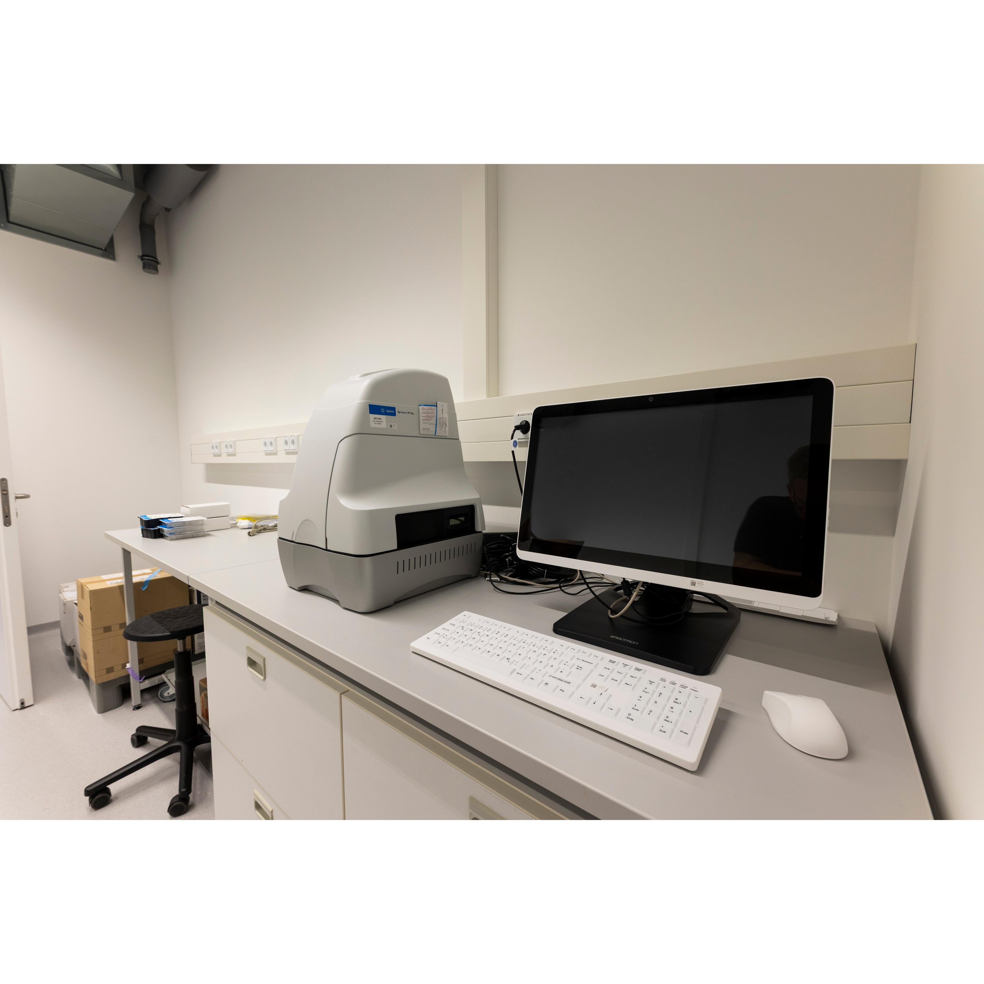Agilent Technologies Seahorse XF Pro Analyzer (96-well), image 4