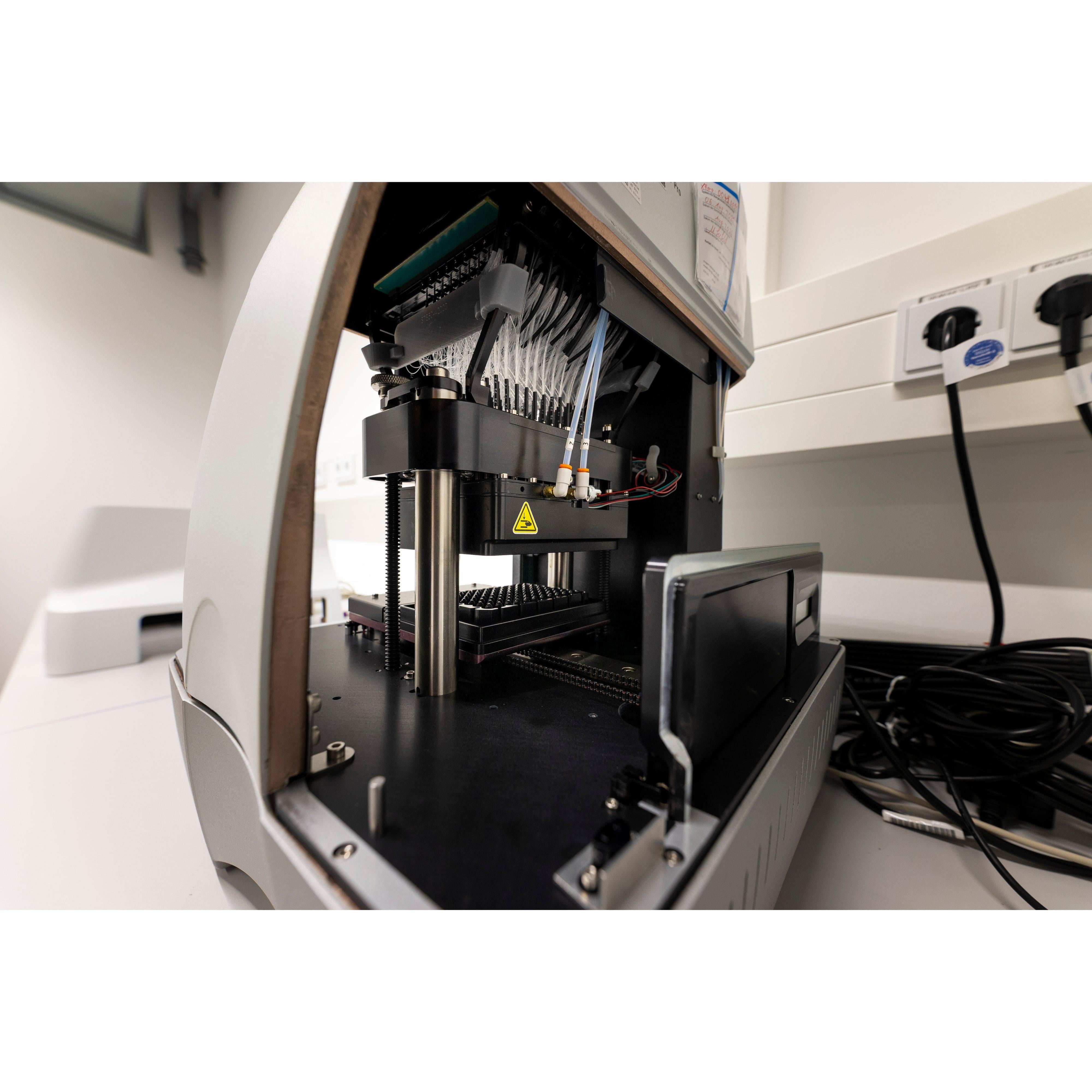 Agilent Technologies Seahorse XF Pro Analyzer (96-well), image 5