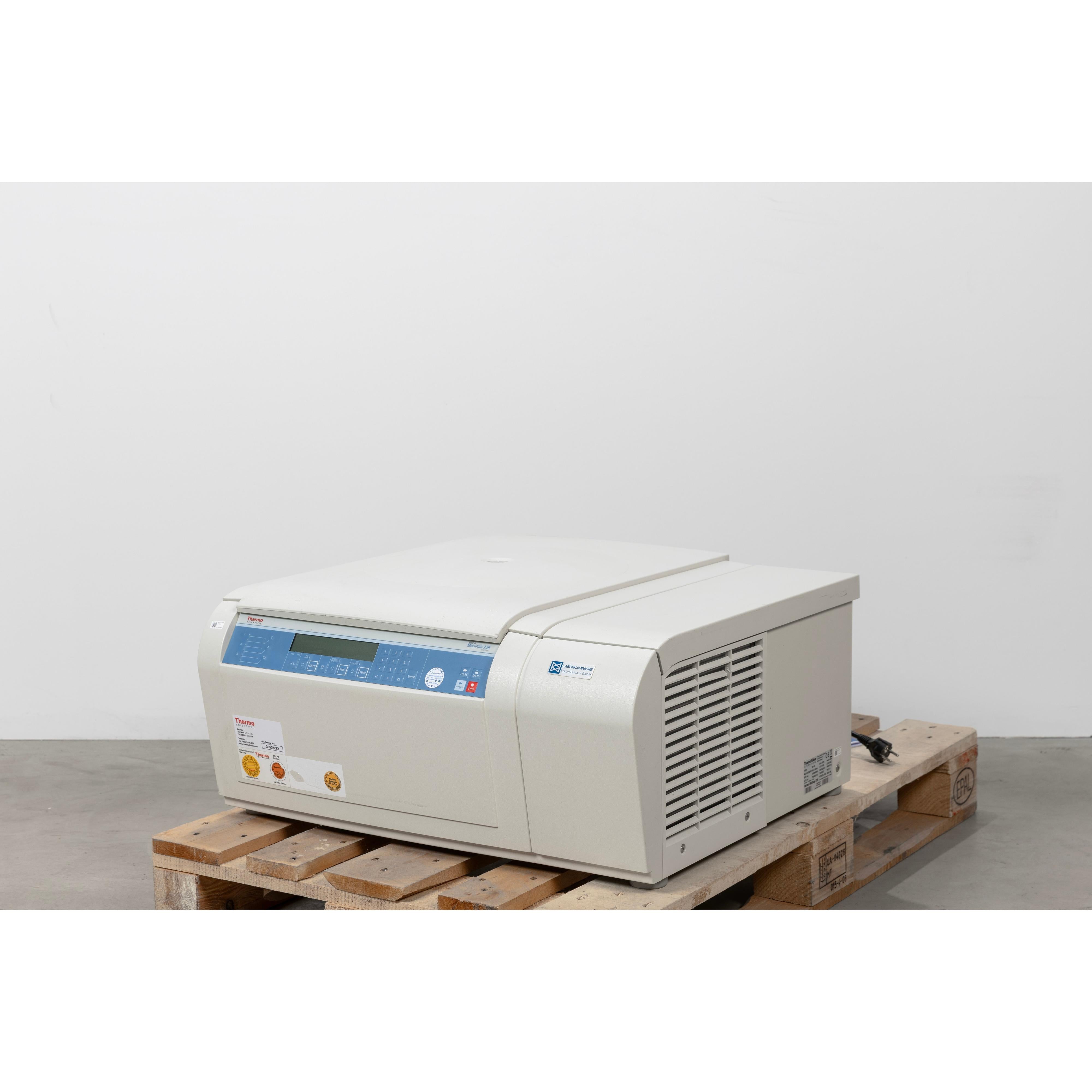 Thermo Scientific Multifuge X3R Refrigerated Centrifuge, image 2